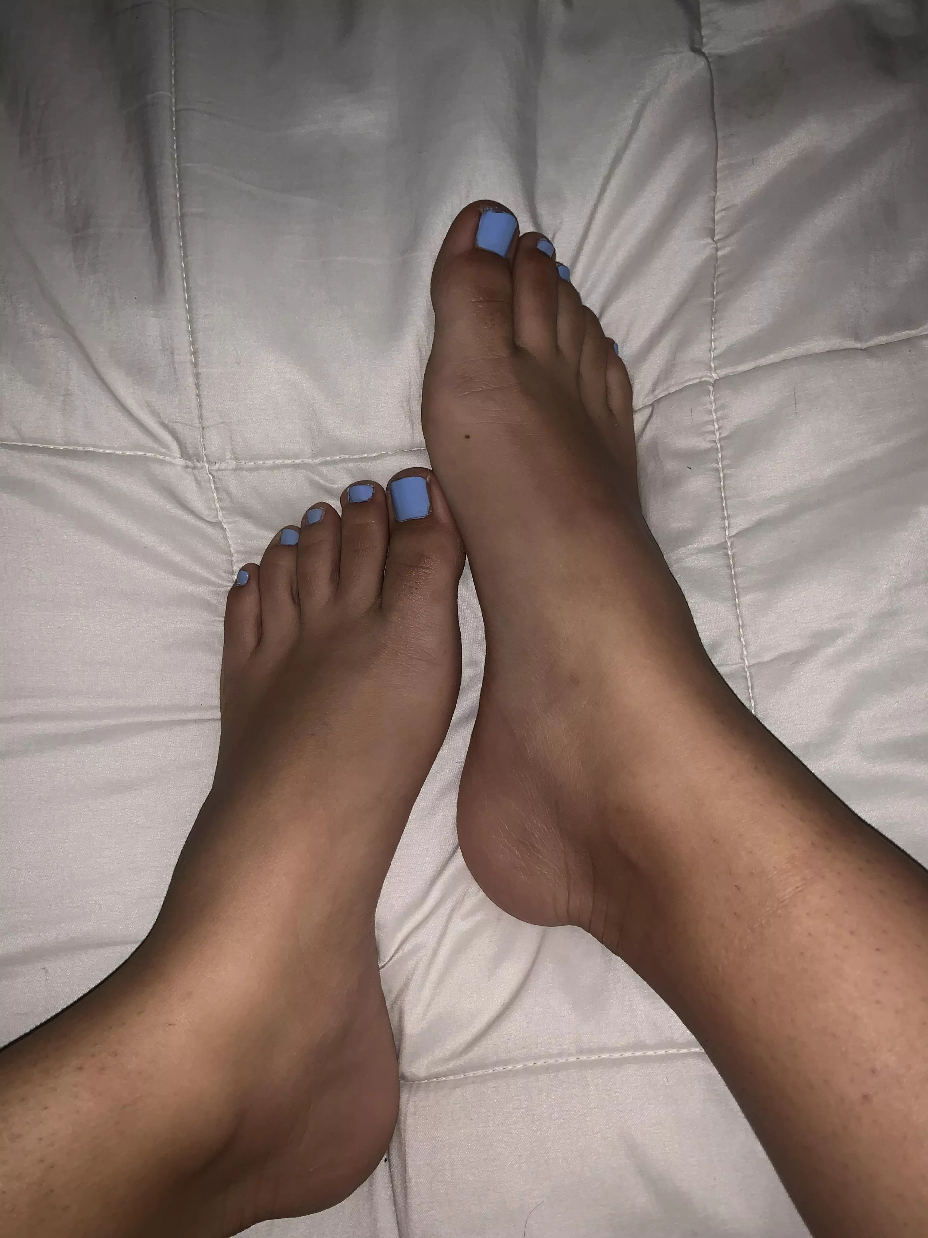 Feet pics for you💗✨ DM me ♥️