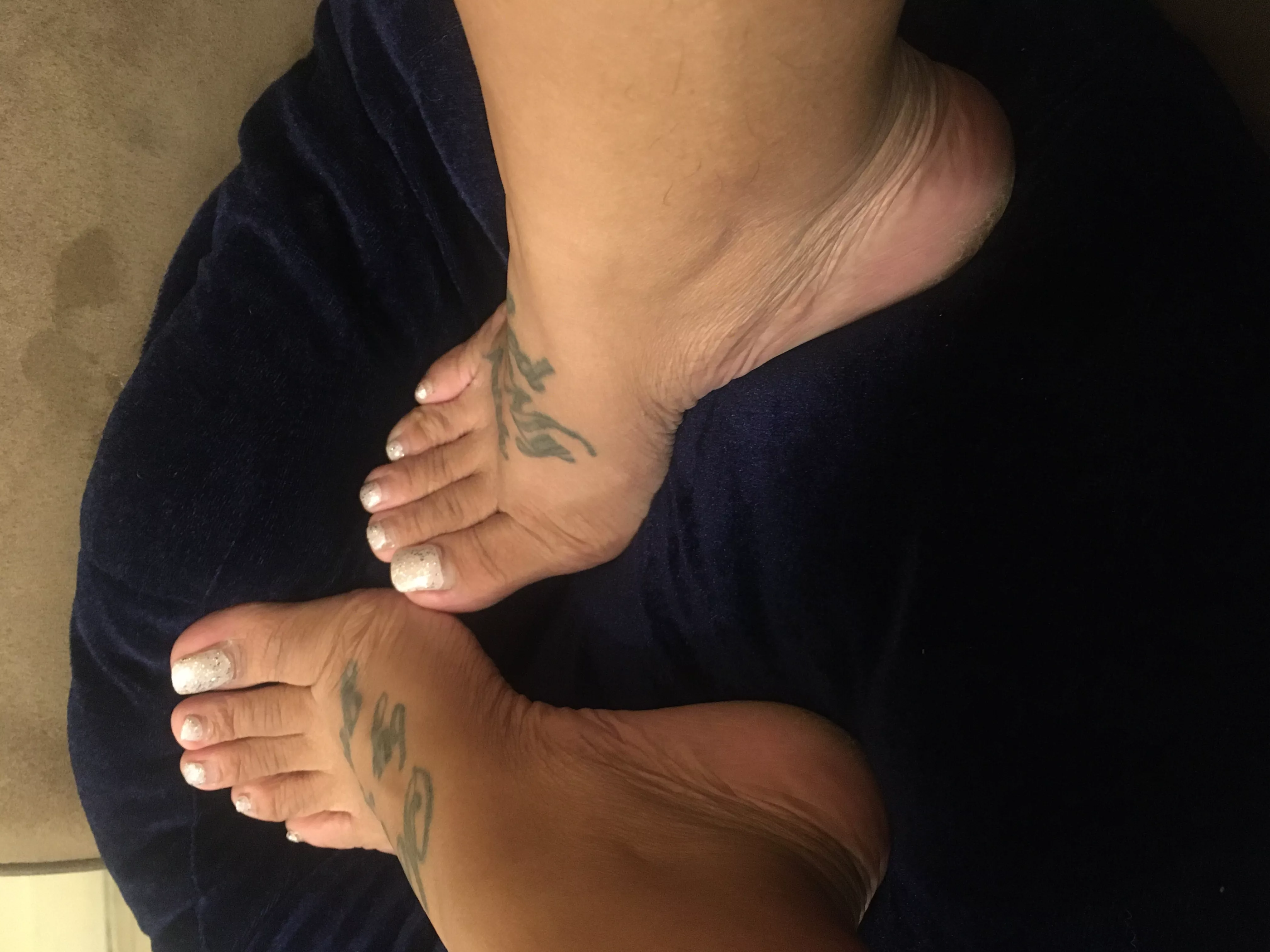 Feet Play