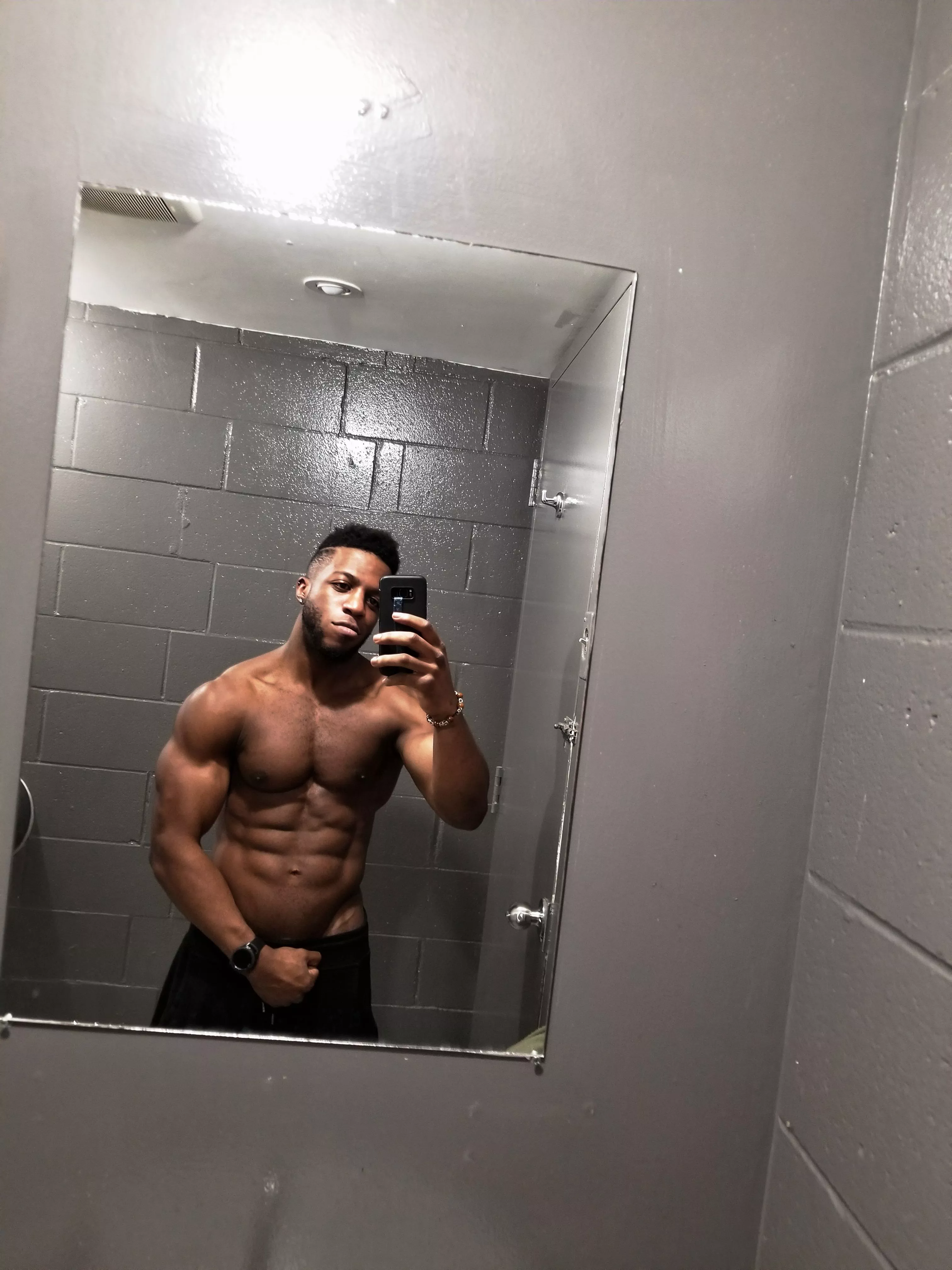 Felt like sharing a gym selfie