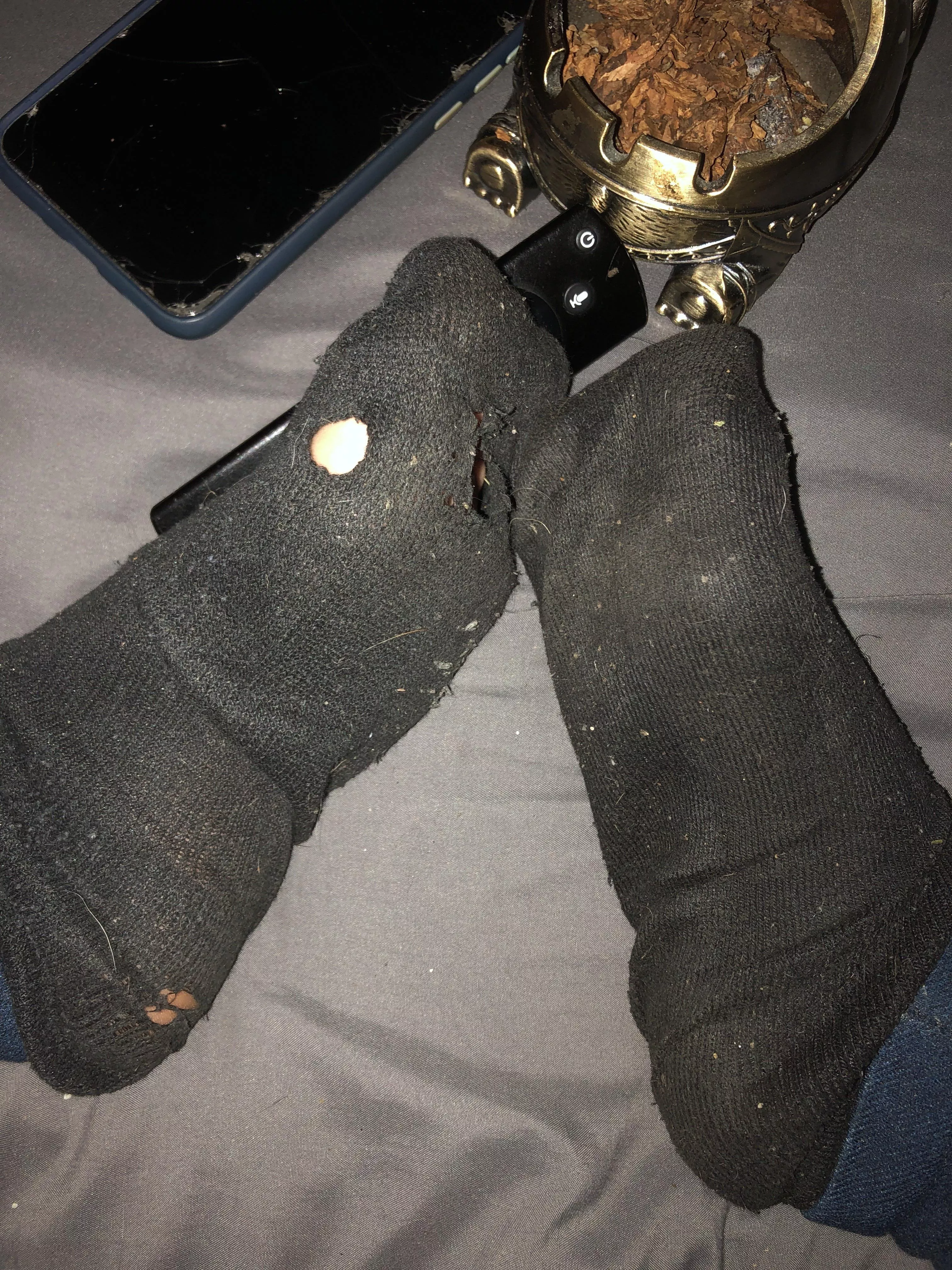 [female] does anyone like dirty loose socks ðŸ¤— I always wear socks that are too big or mismatched ðŸ¤£