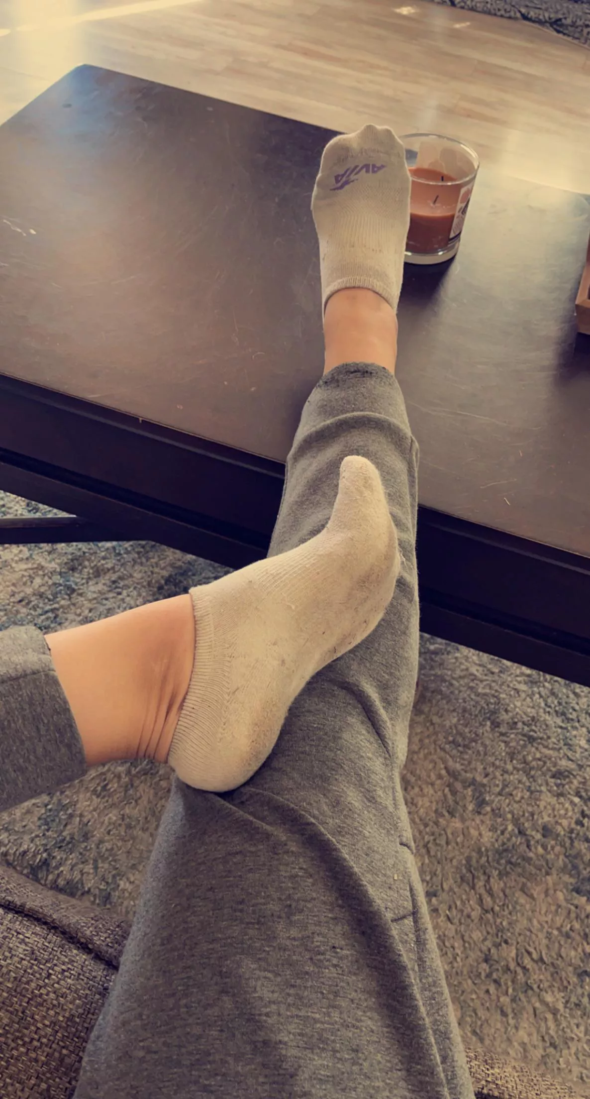 [female] long day of yard work, my feet are so sweaty!! 🥵😁💦