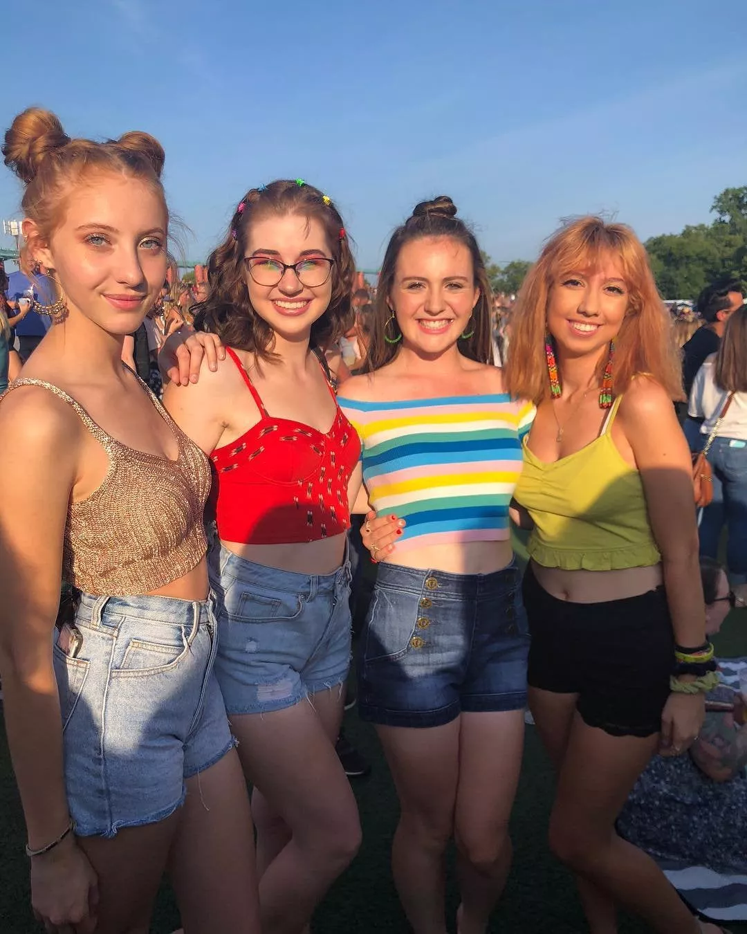 Festival hunnies