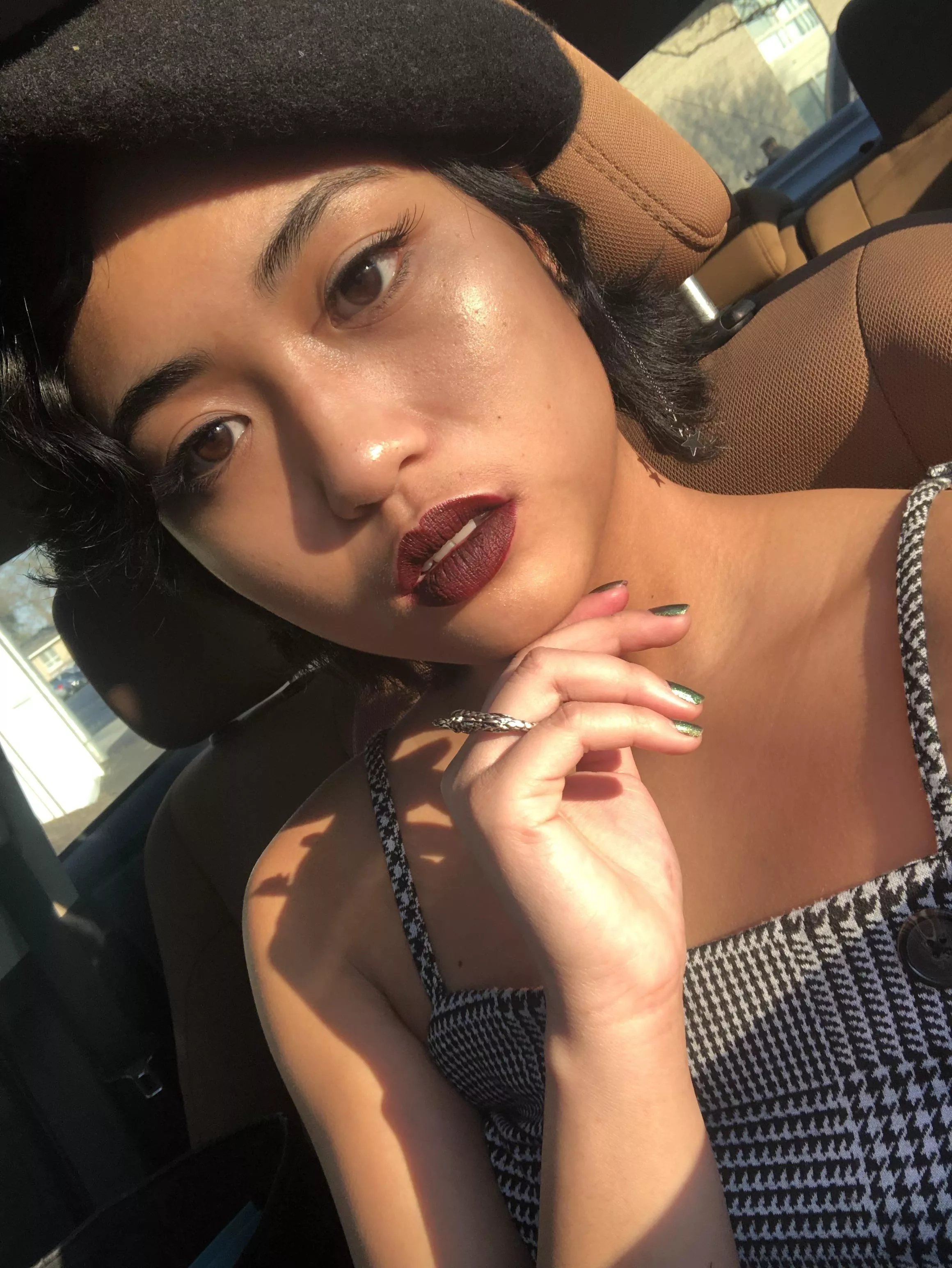 Filipina / Yaqui