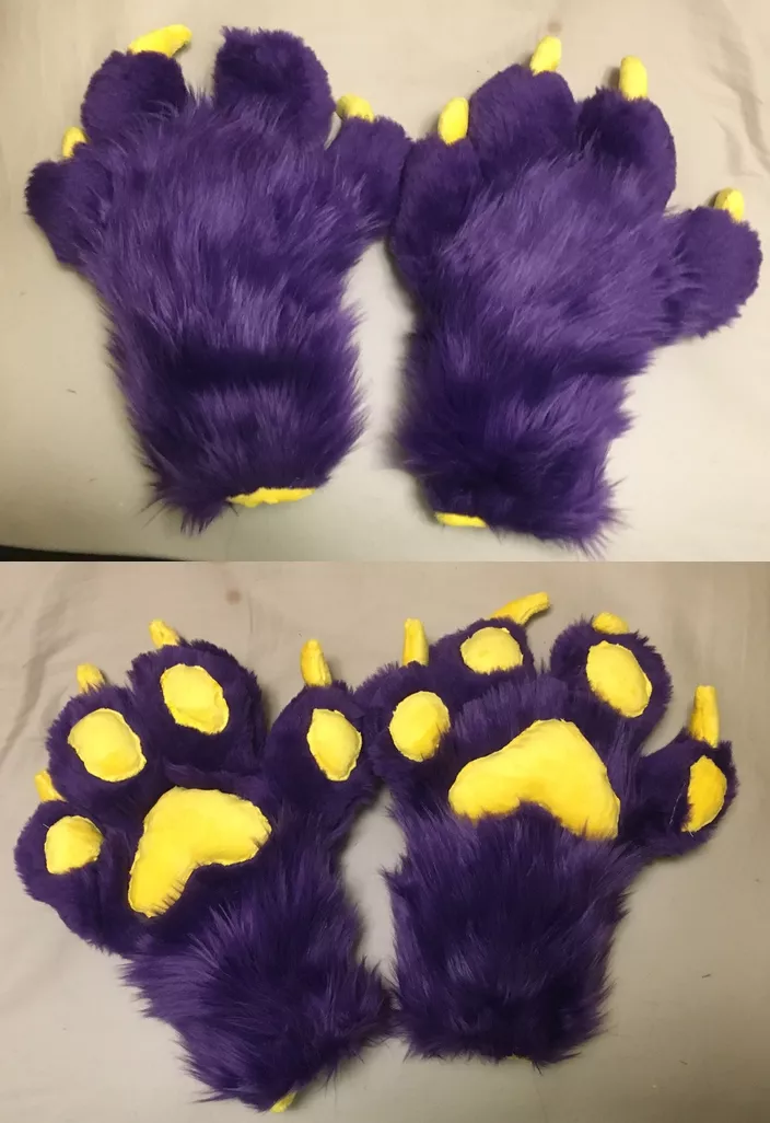 First set of paws!