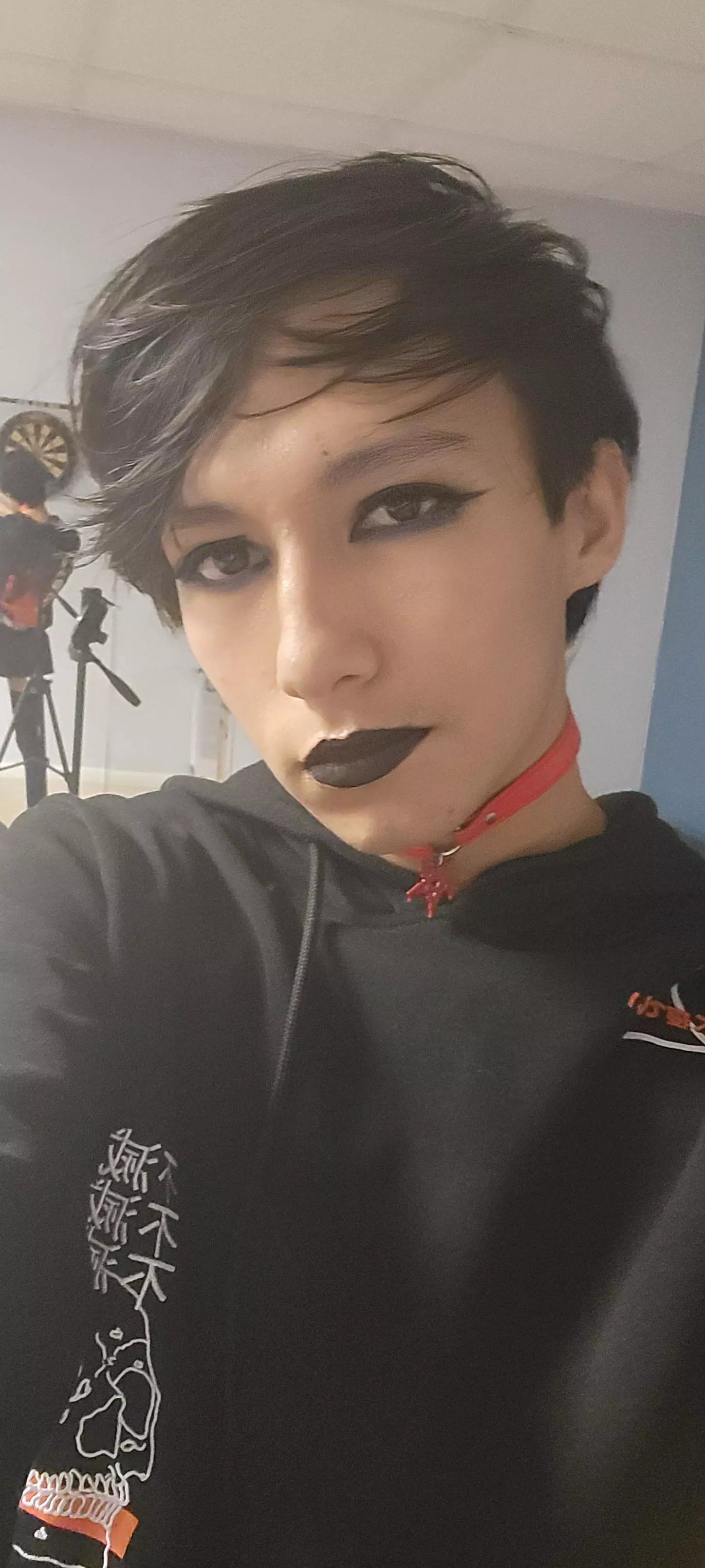 First time doing goth makeup, trying to get into the mood for Halloween!