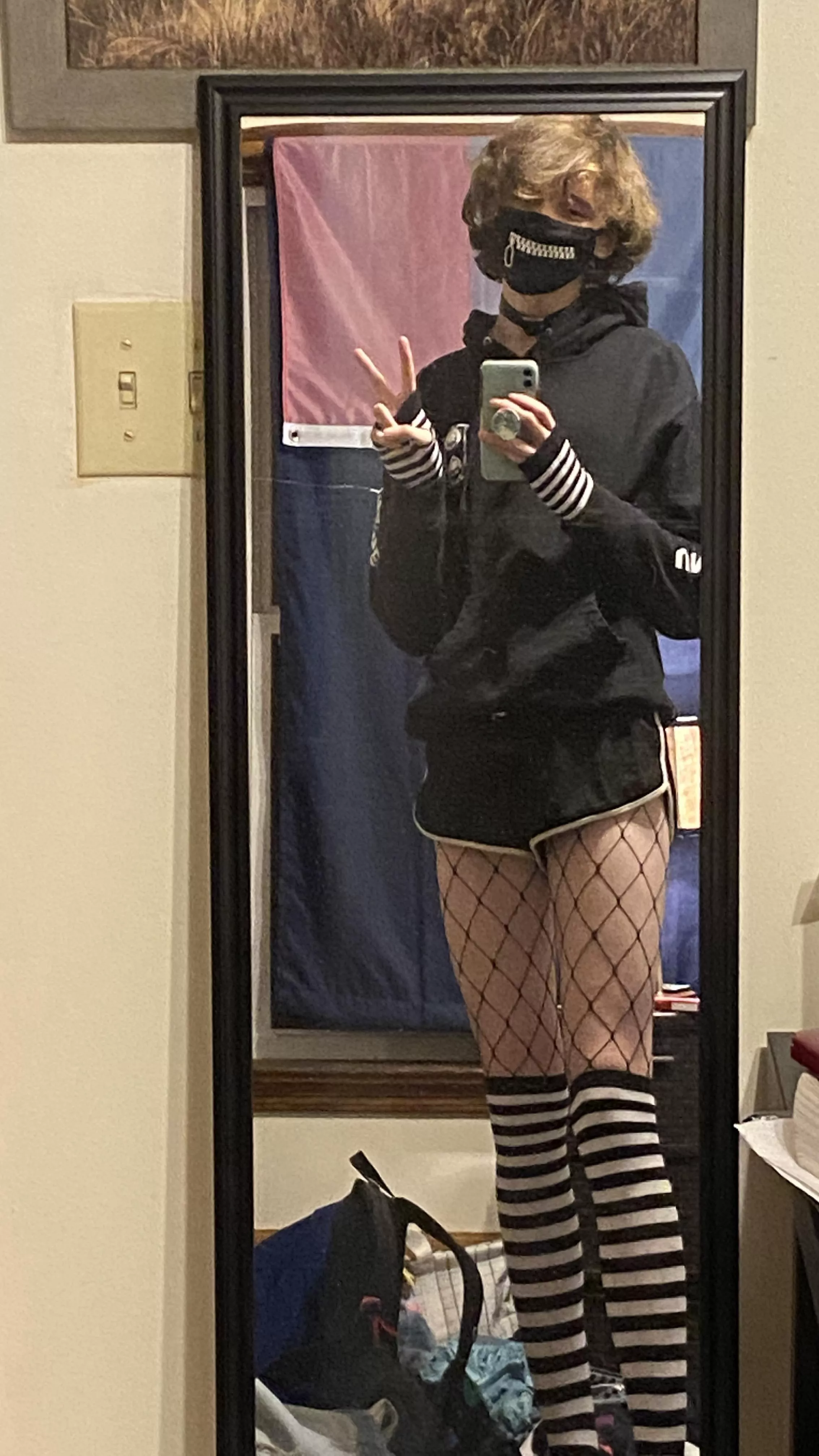 first time posting as a femboy! hi everyone!