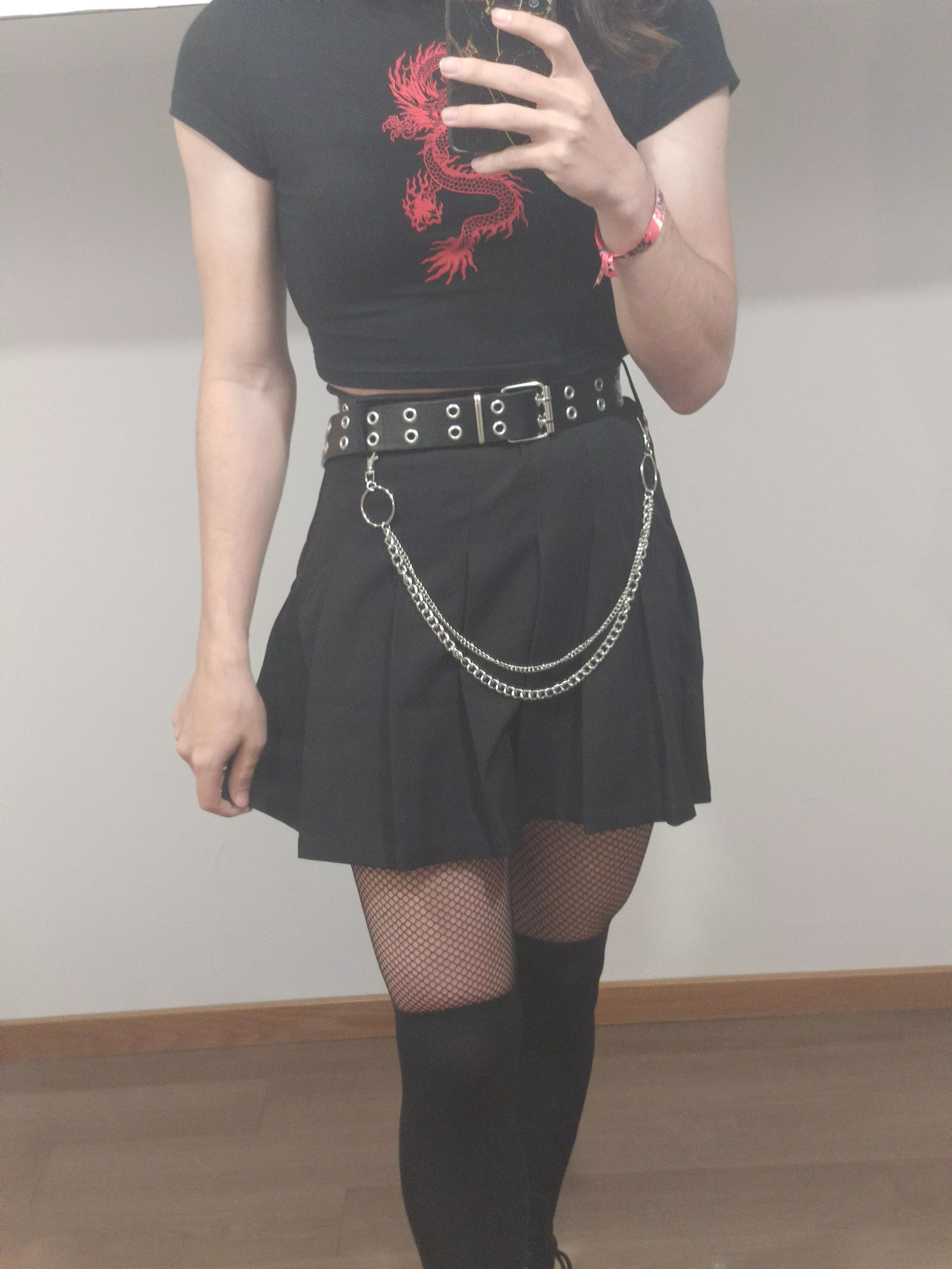 First time posting here. How do I look?