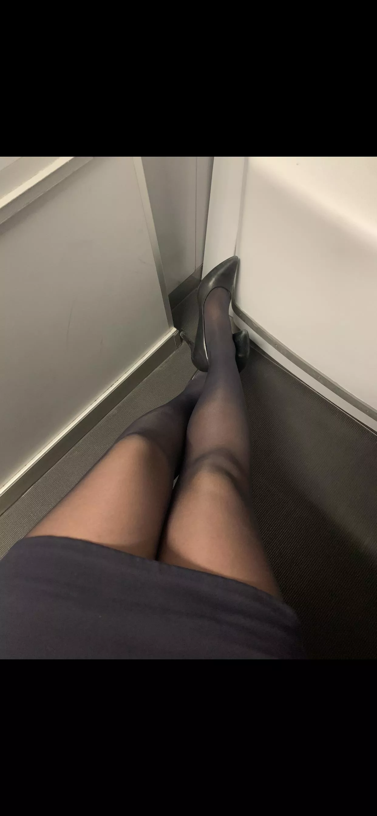 Flight attendant feet ✈️