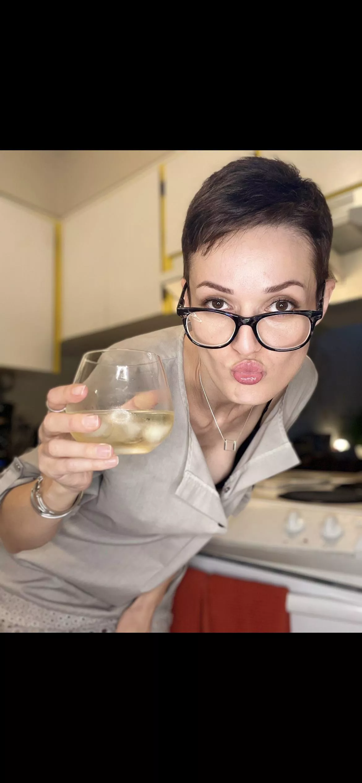 For Halloween I was a teacher who drinksðŸ˜‰ðŸ˜‚[F38]