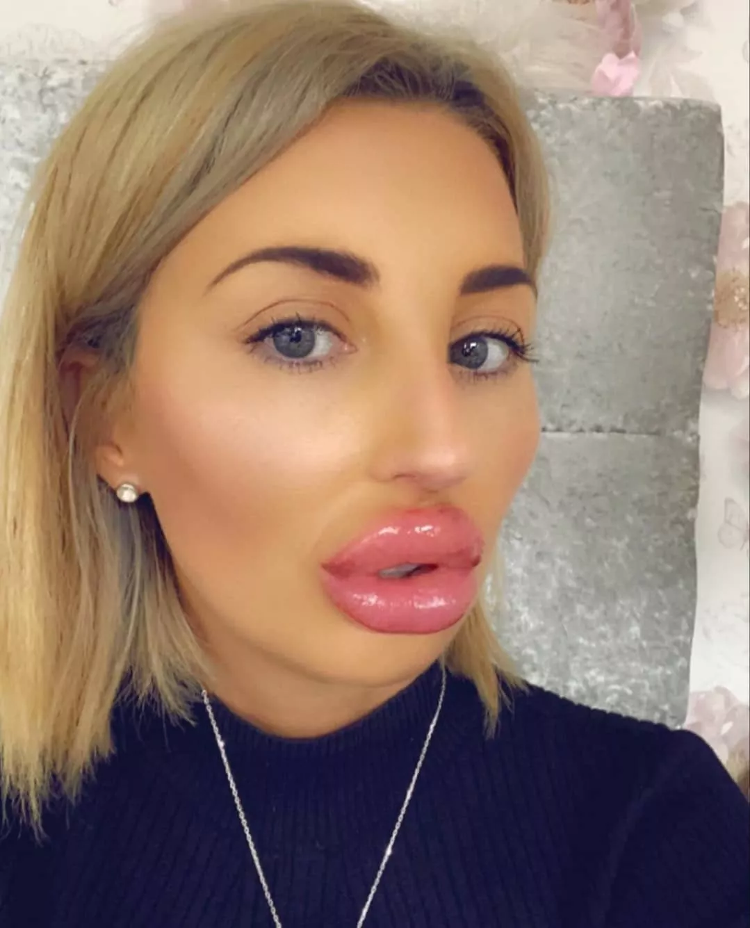 Fresh Glossy Pout