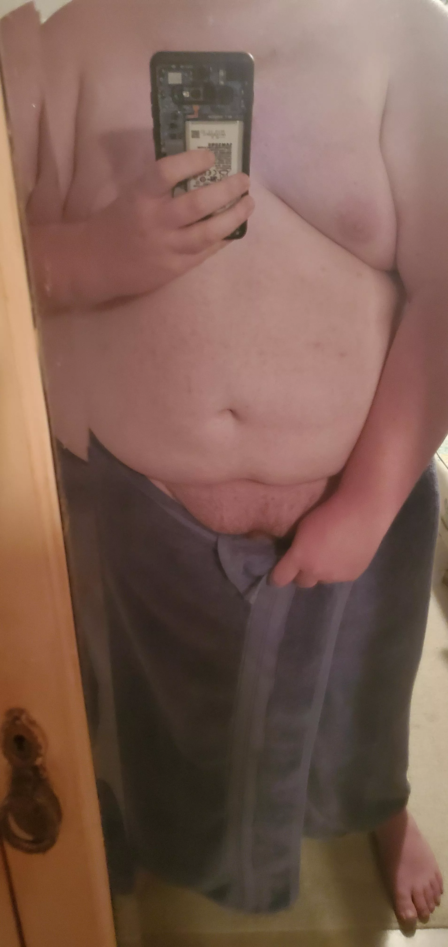 Fresh out of the shower, somone help me get dirty again ;)