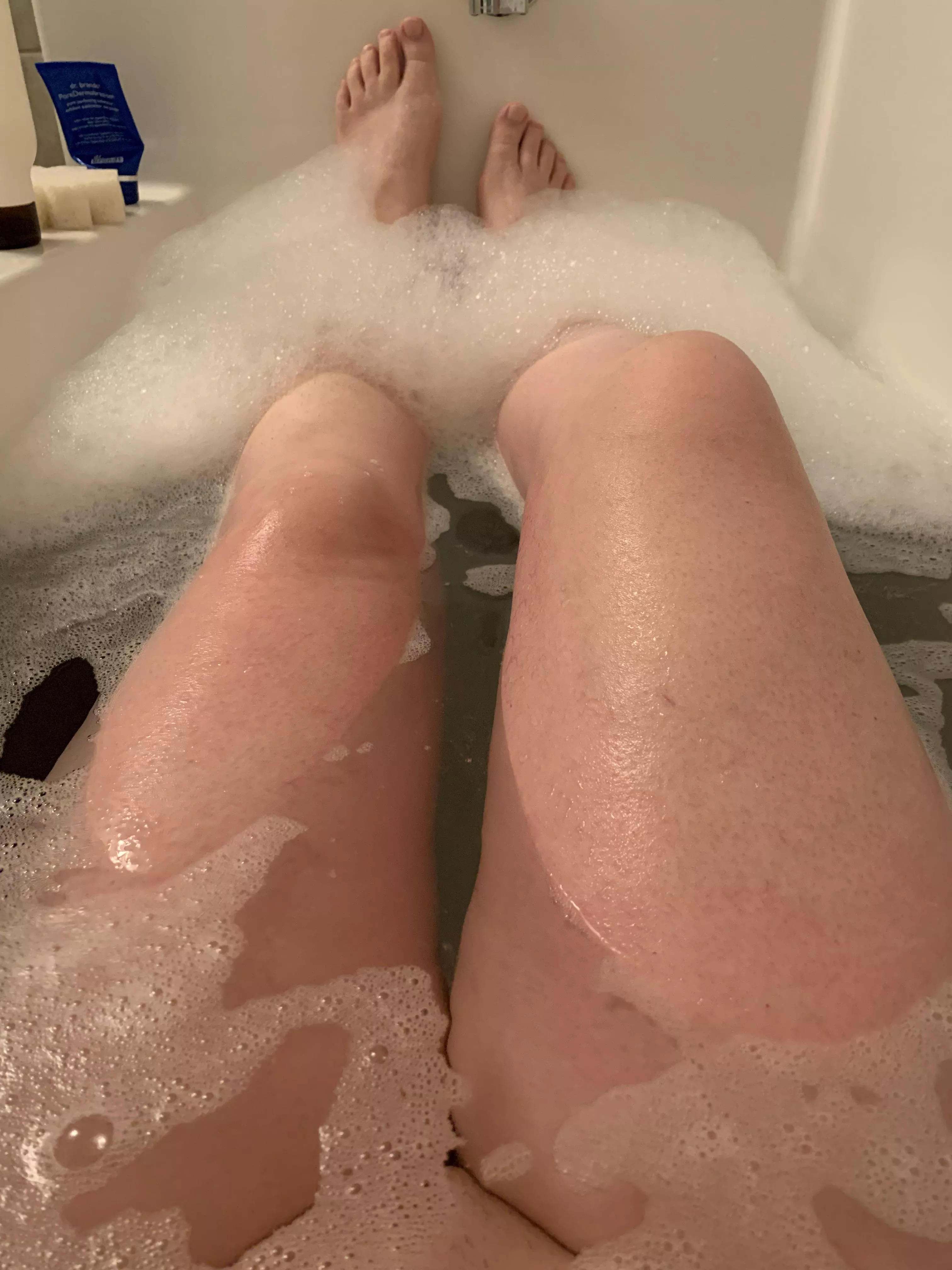 [F]riday night relaxing in the tub.