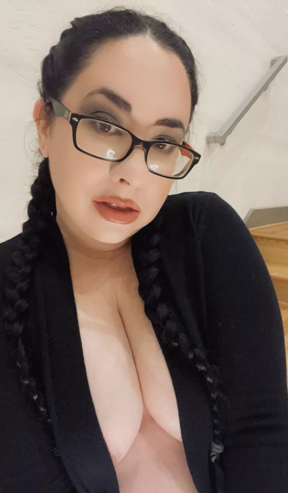 Fuck my face and squeeze my tits