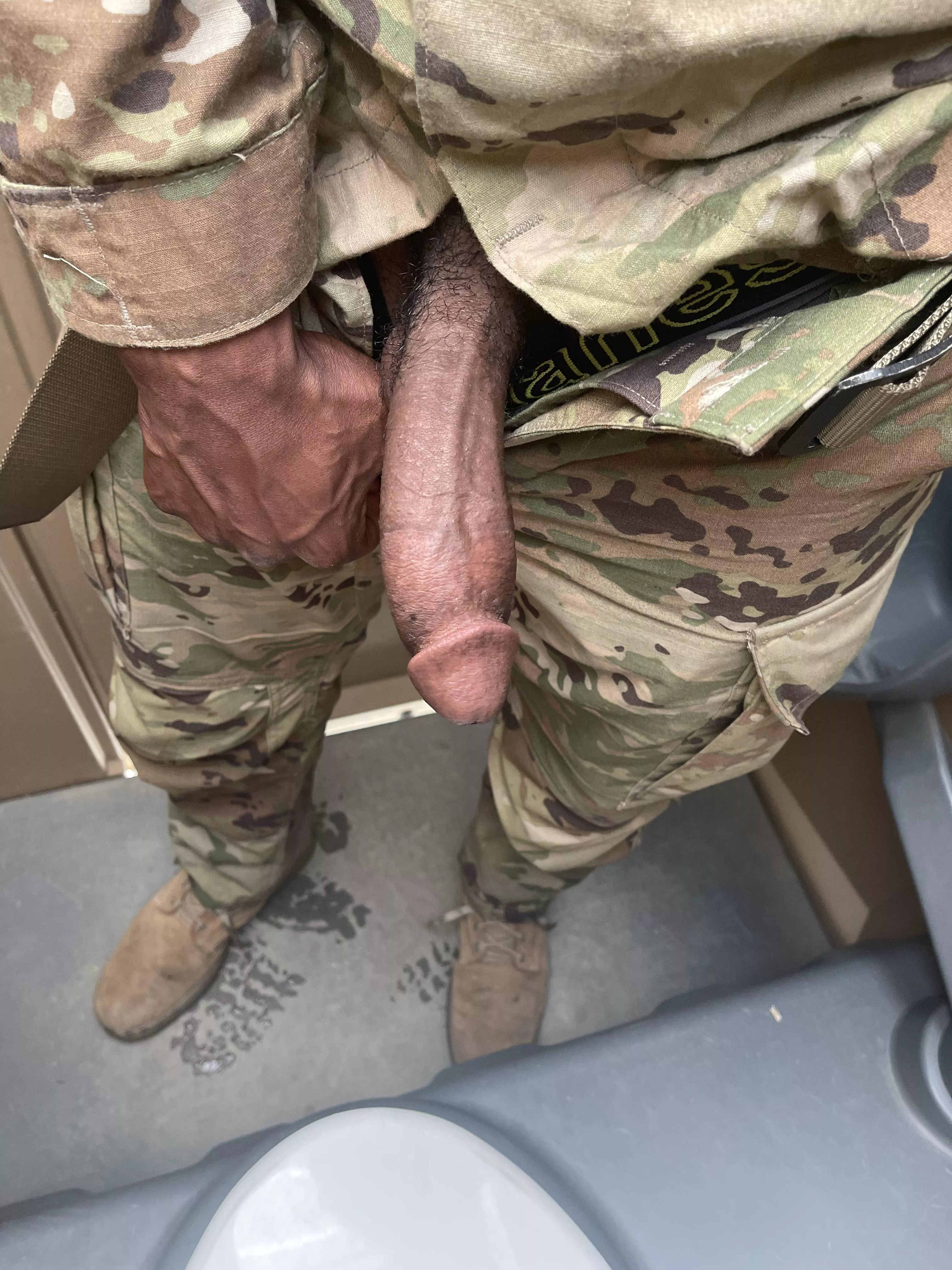 Get horny even in the field