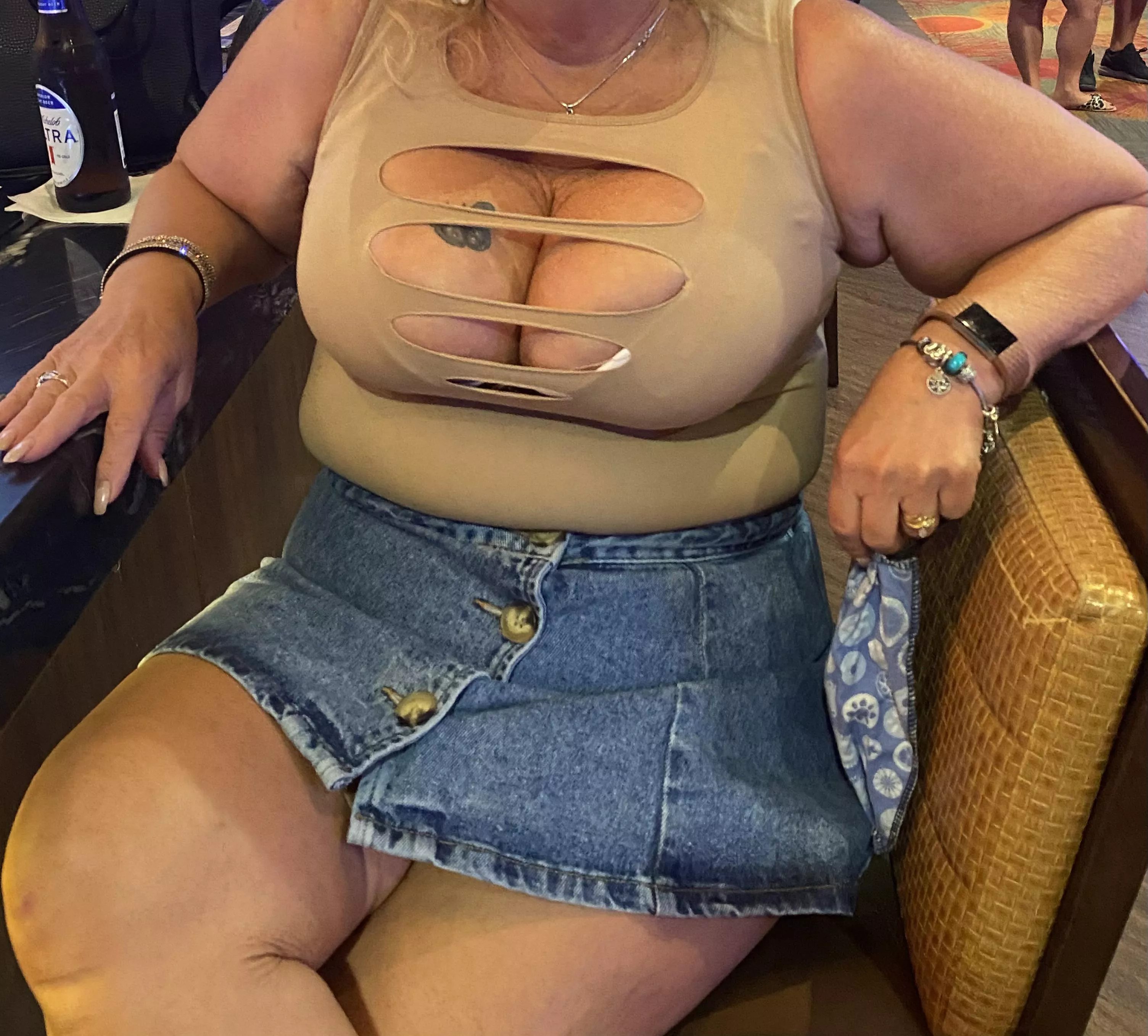 Gilf(61) another hot sexy outfit. Yes or No?