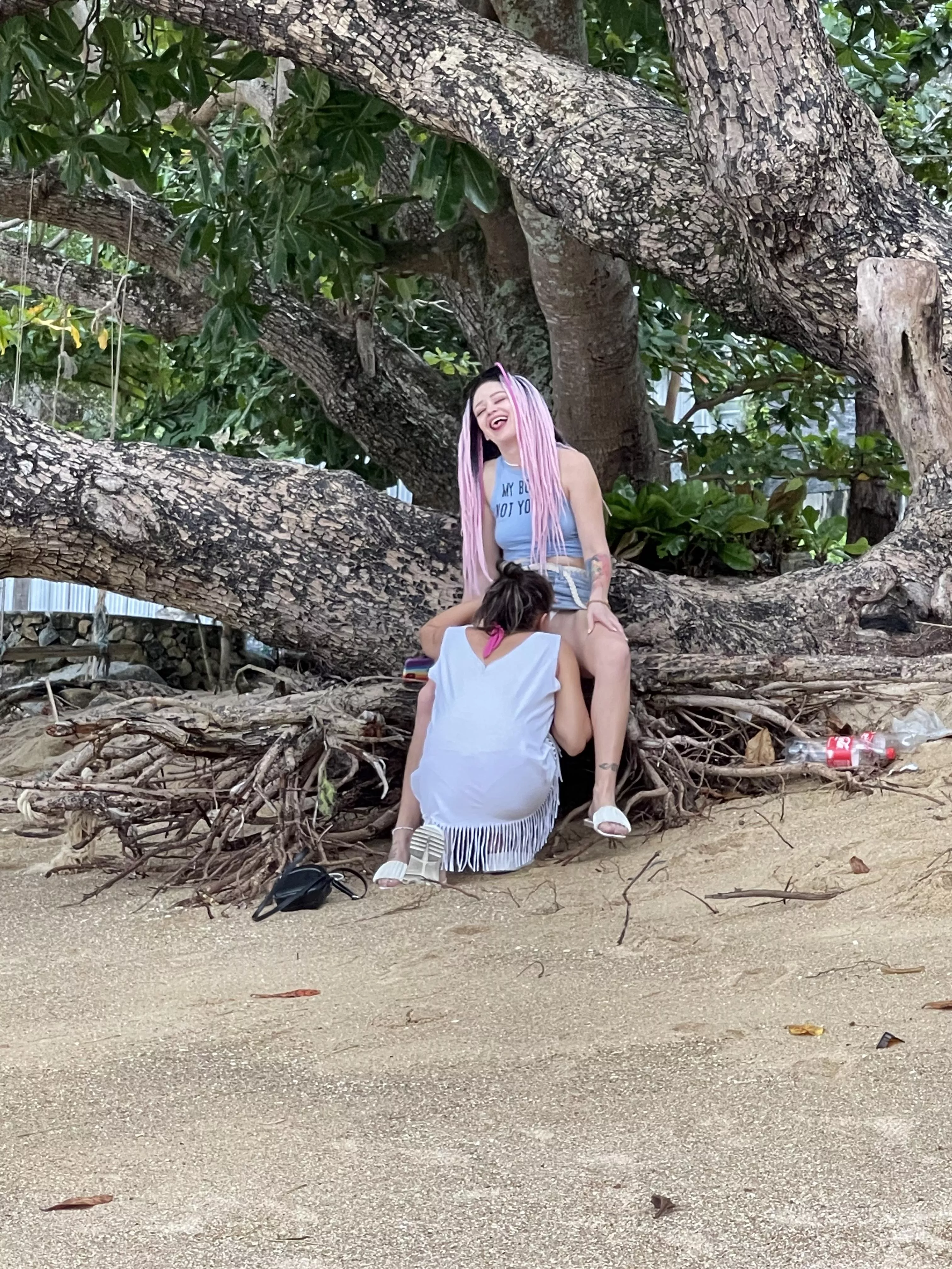 Girlfriend licked right on a public beach ðŸ¤ªðŸ’¦ðŸ”¥