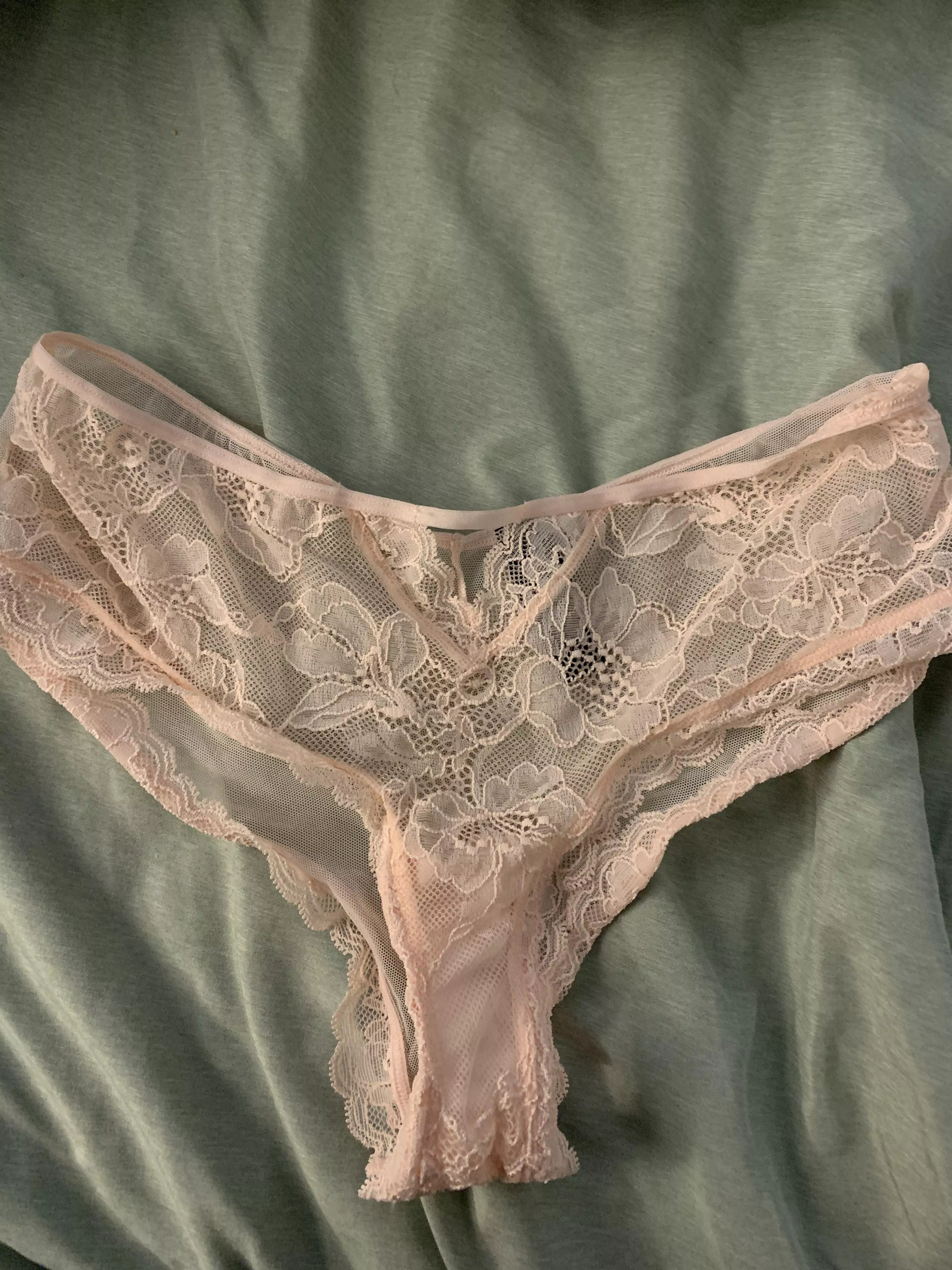 Girlfriends 29 year old sister’s panties