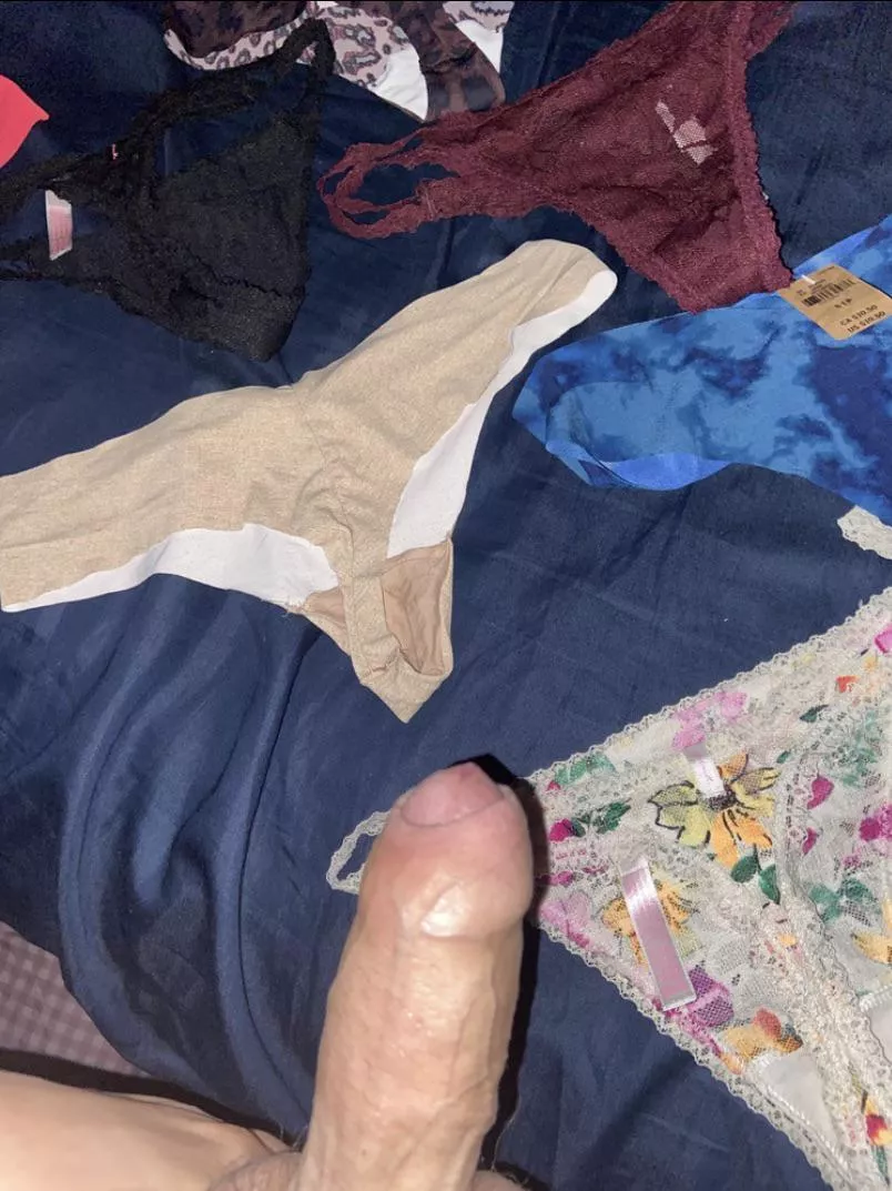 Going to bust a load on these panties (my friends girlfriend) ðŸ¤·ðŸ»â€â™‚ï¸ðŸ˜ˆ