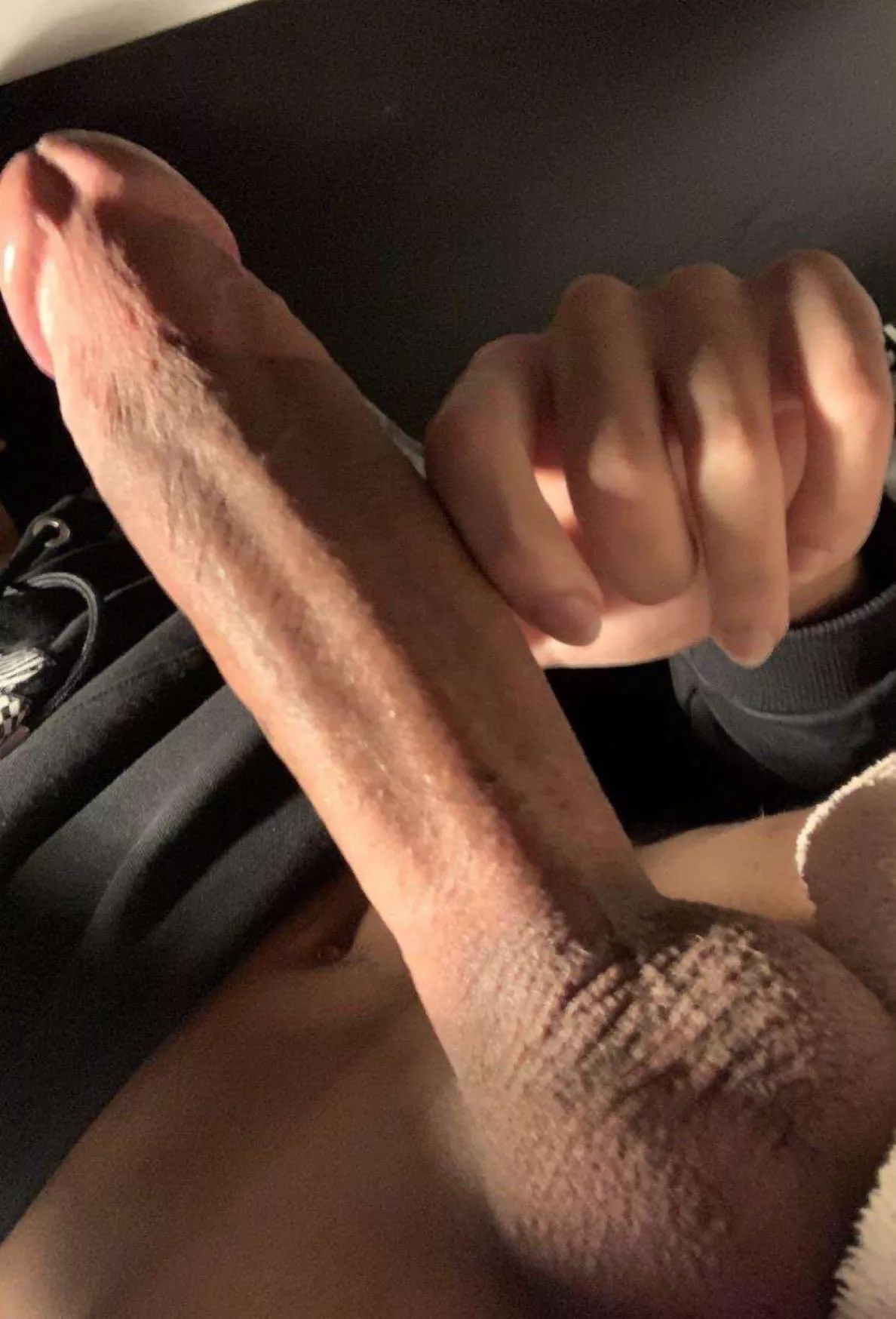 Good morning, cock worshippers. Would you get on your knees for this?