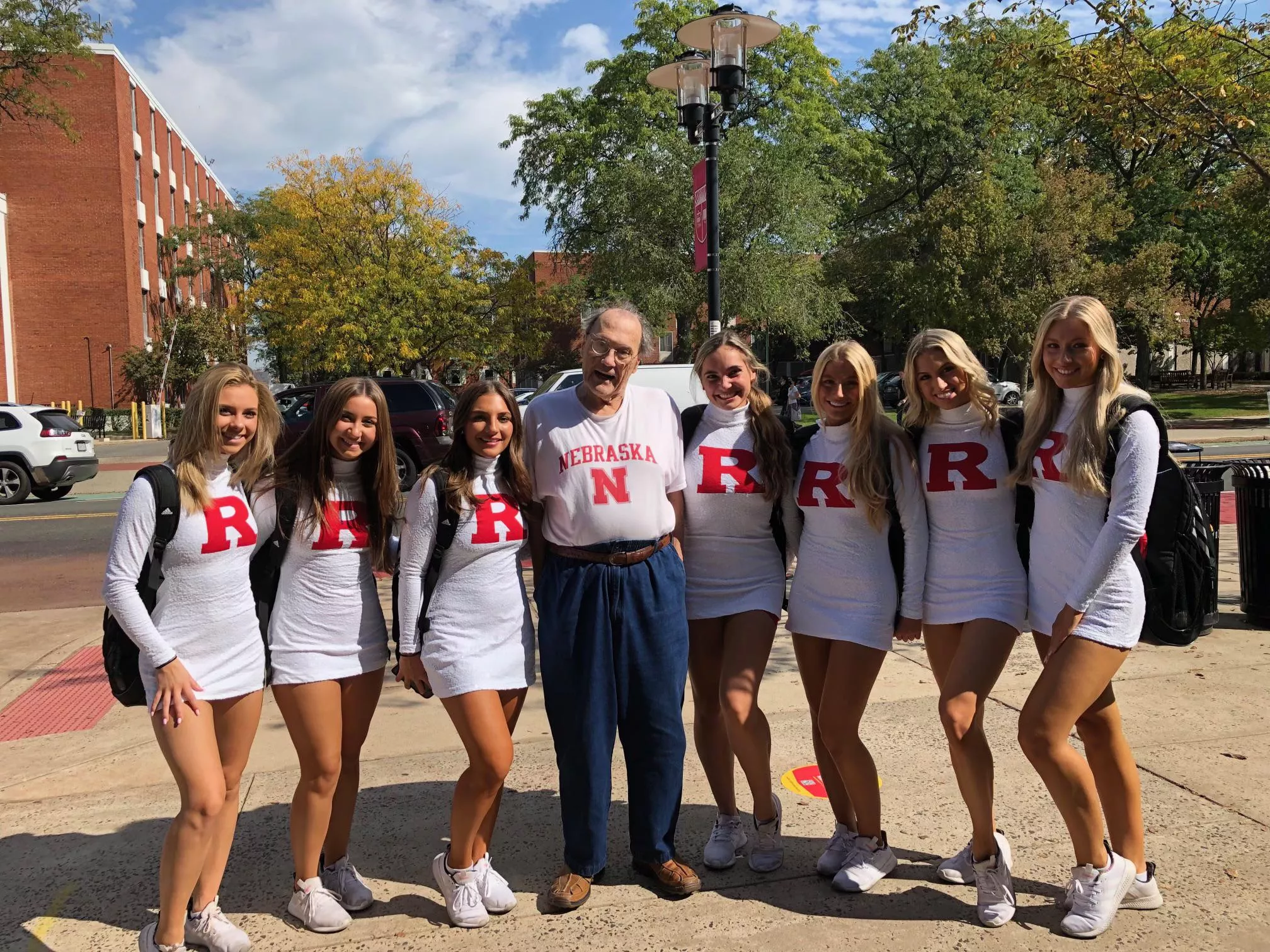 Gorgeous cheerleaders… but which one?