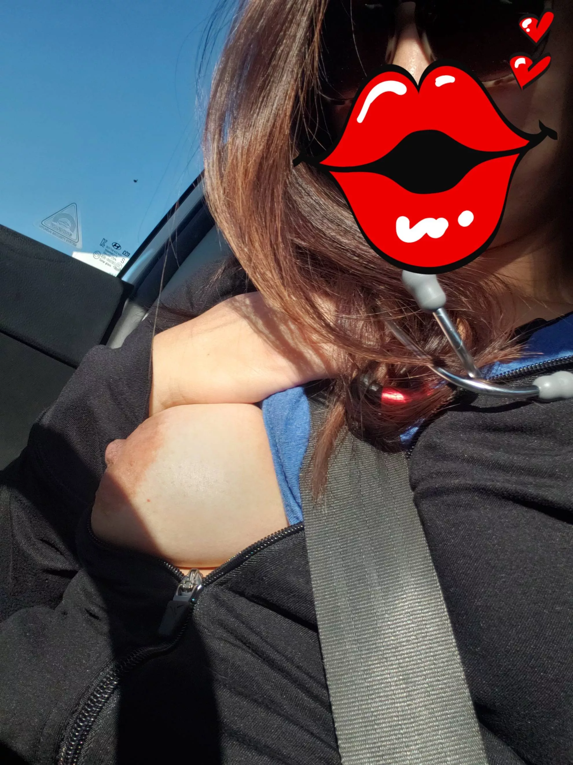 Got caught at a train crossing on the way to work...hope I made the wait more [f]un for the guy in the truck next to me 😀