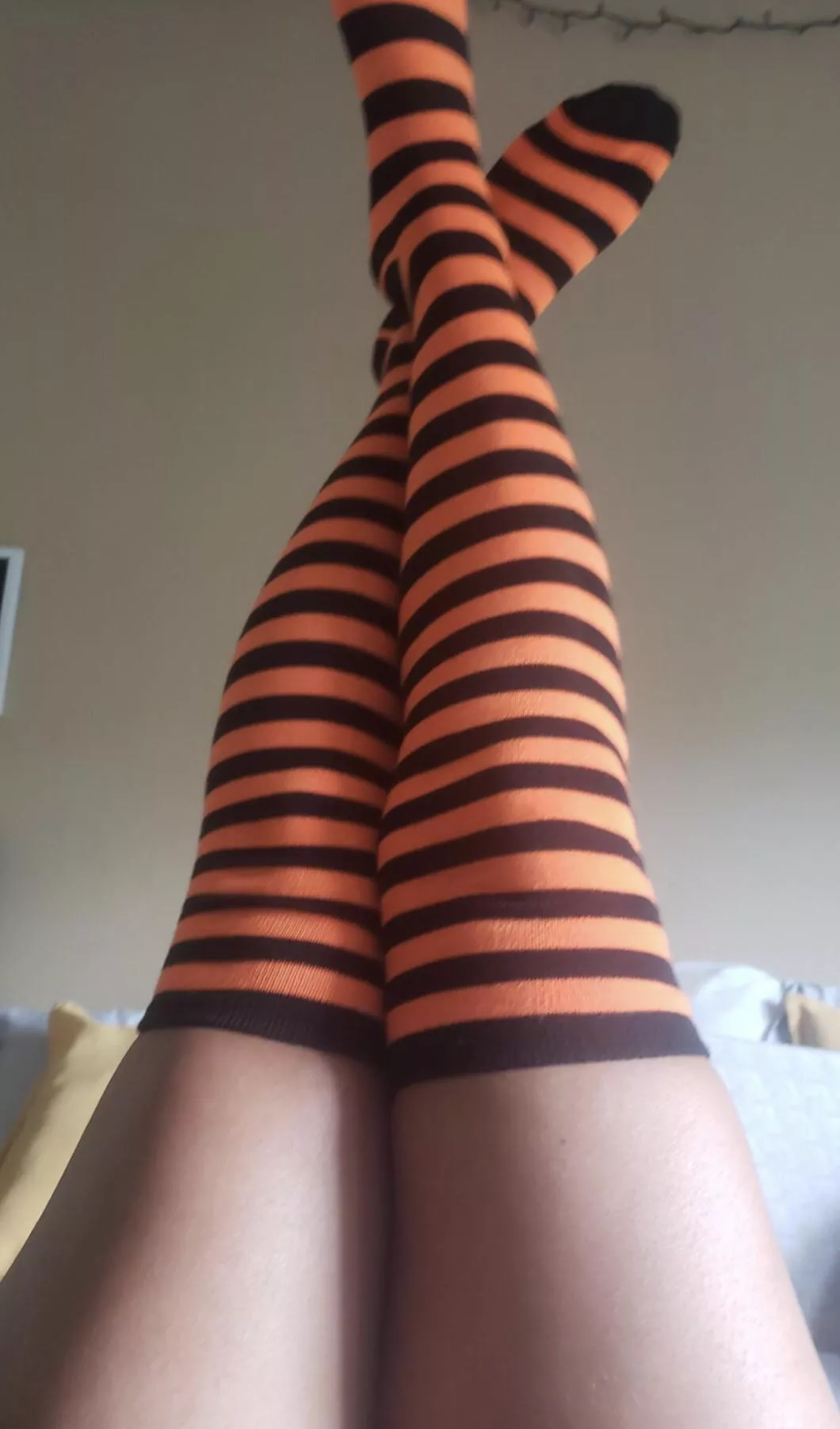 🧡💀Got myself some spooky socks💀🧡