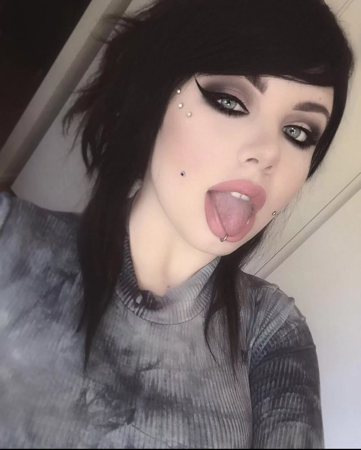 Goth tongue