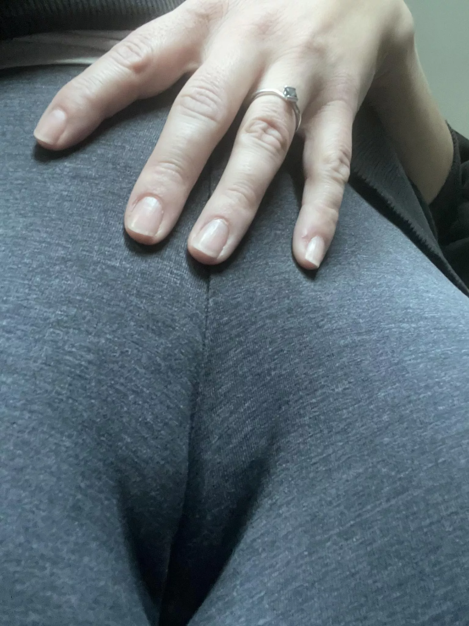 Grey leggings always show off the cameltoe…