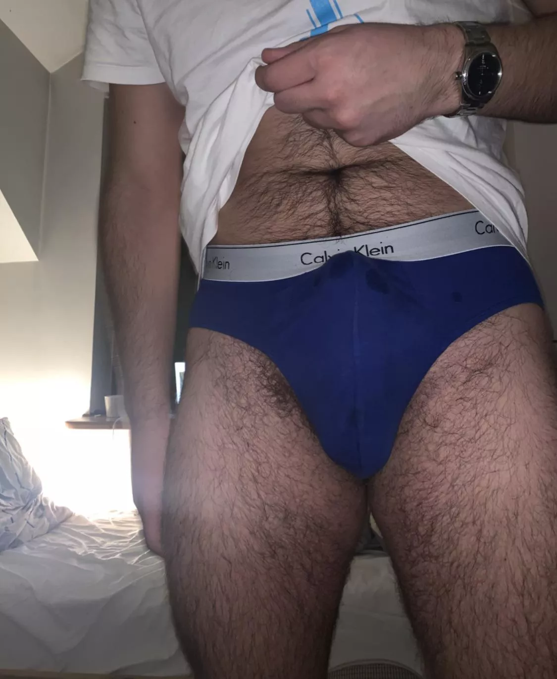 guys tell me- should i wear briefs or boxers?