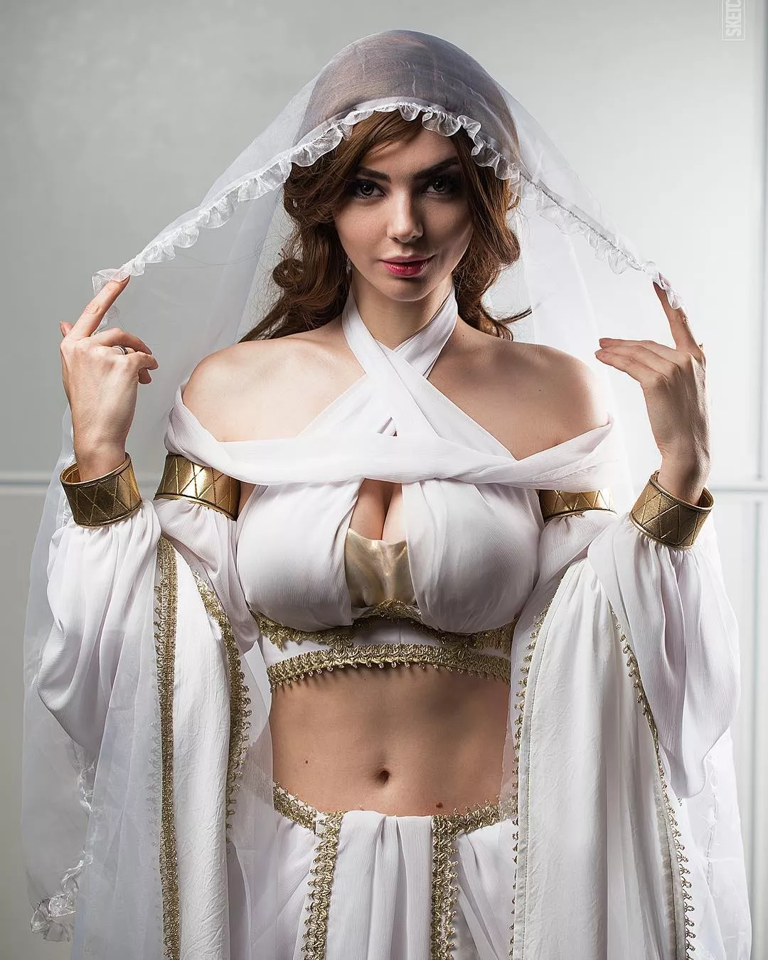 Gwynevere from Dark Souls cosplay by m_mellu