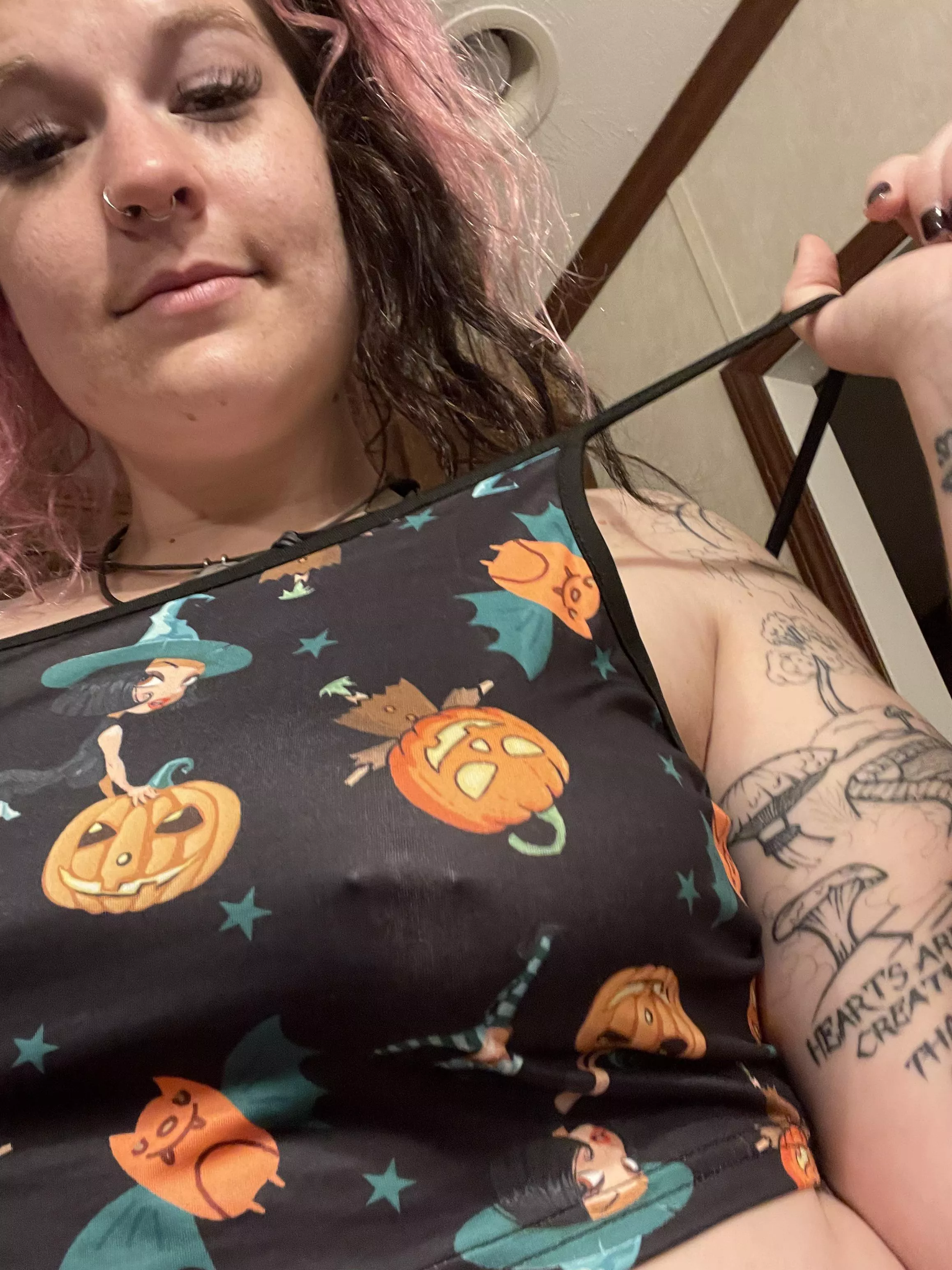 Halloween Braless 🎃