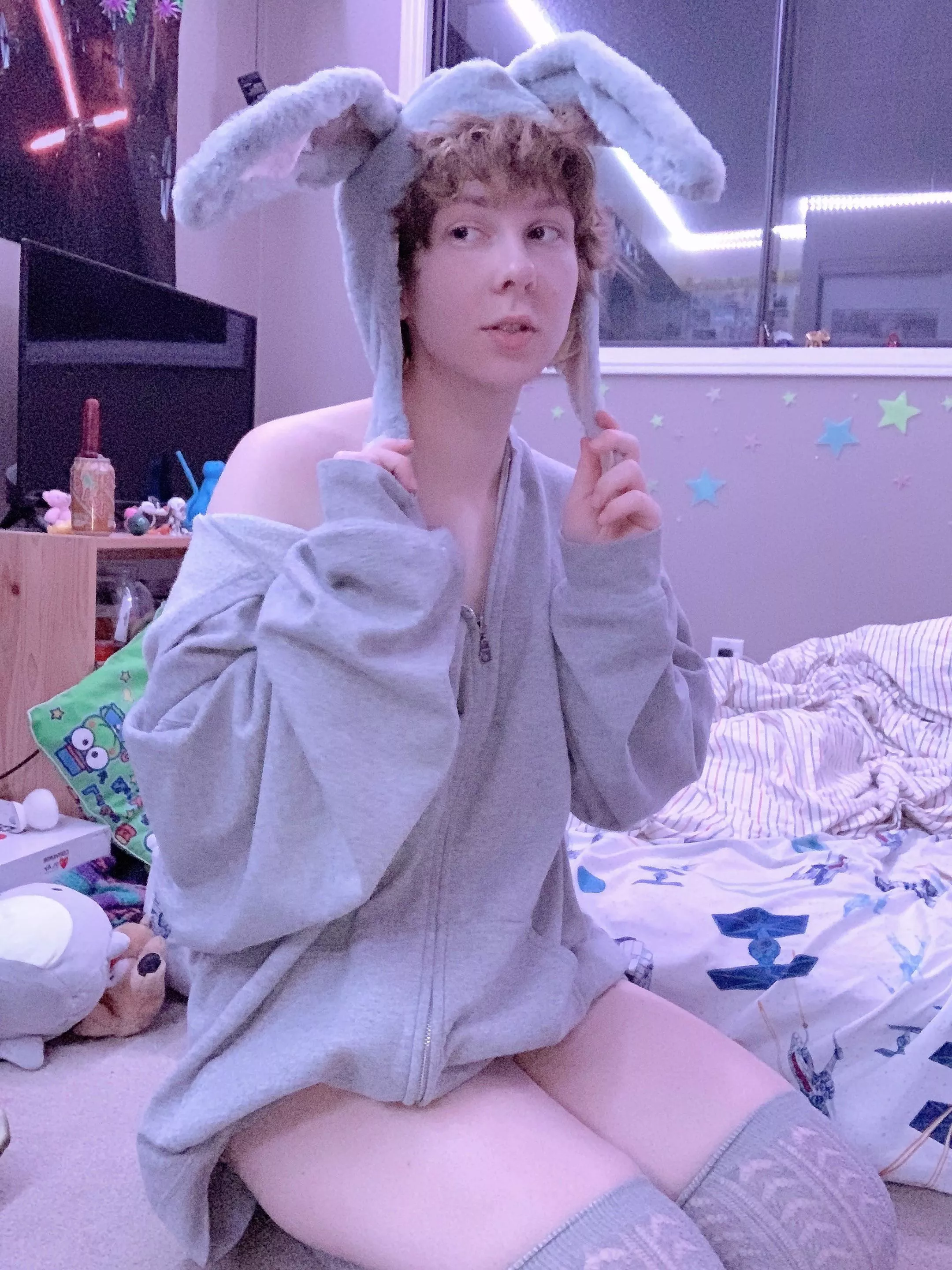 happy femboy friday from your local dust bunny 🐰