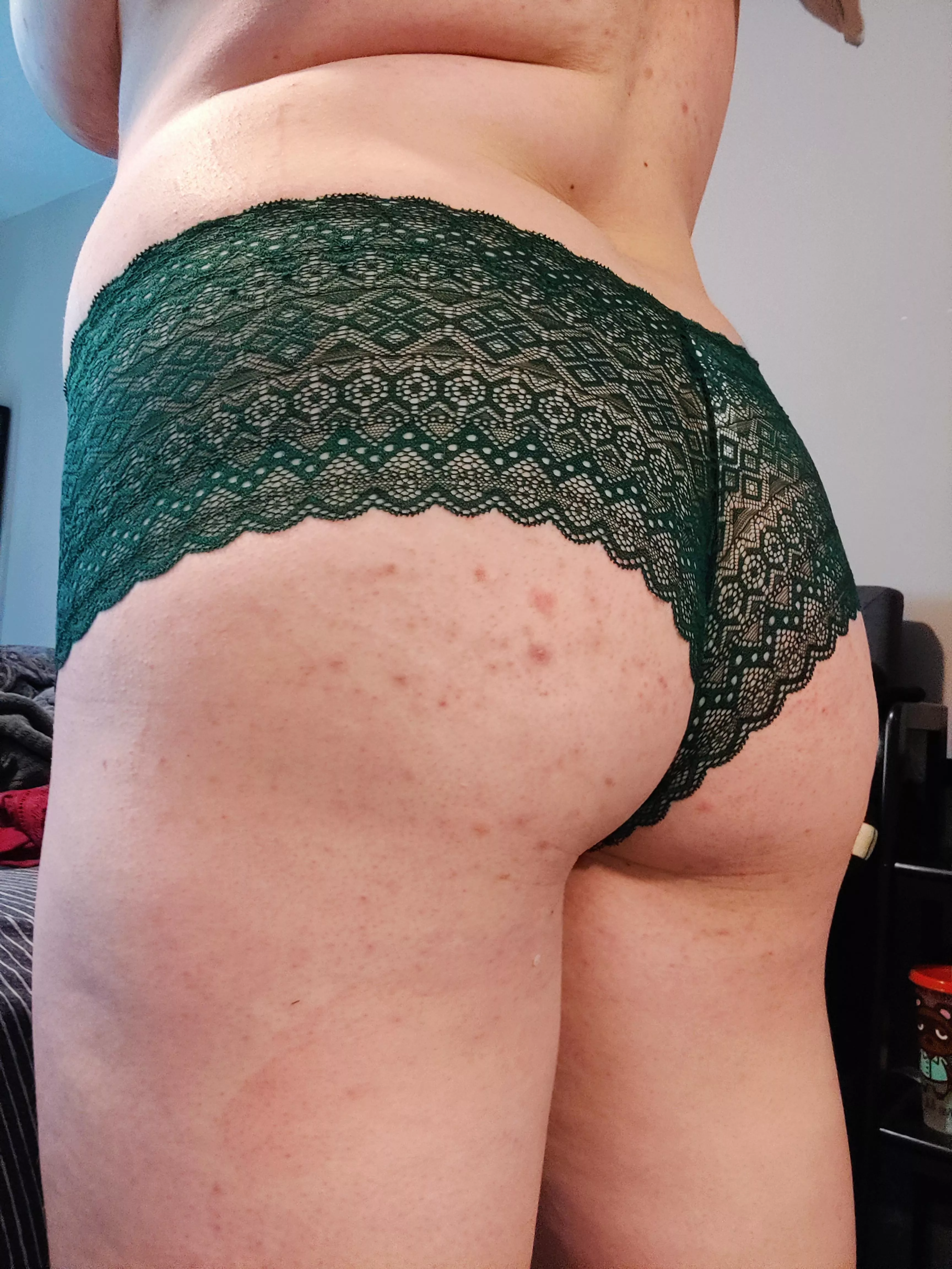 Happy Hump Day! 😘 [F]