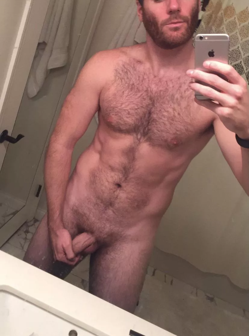 Happy Sunday, ladies…now come over so I can get my hands on you and cock inside you