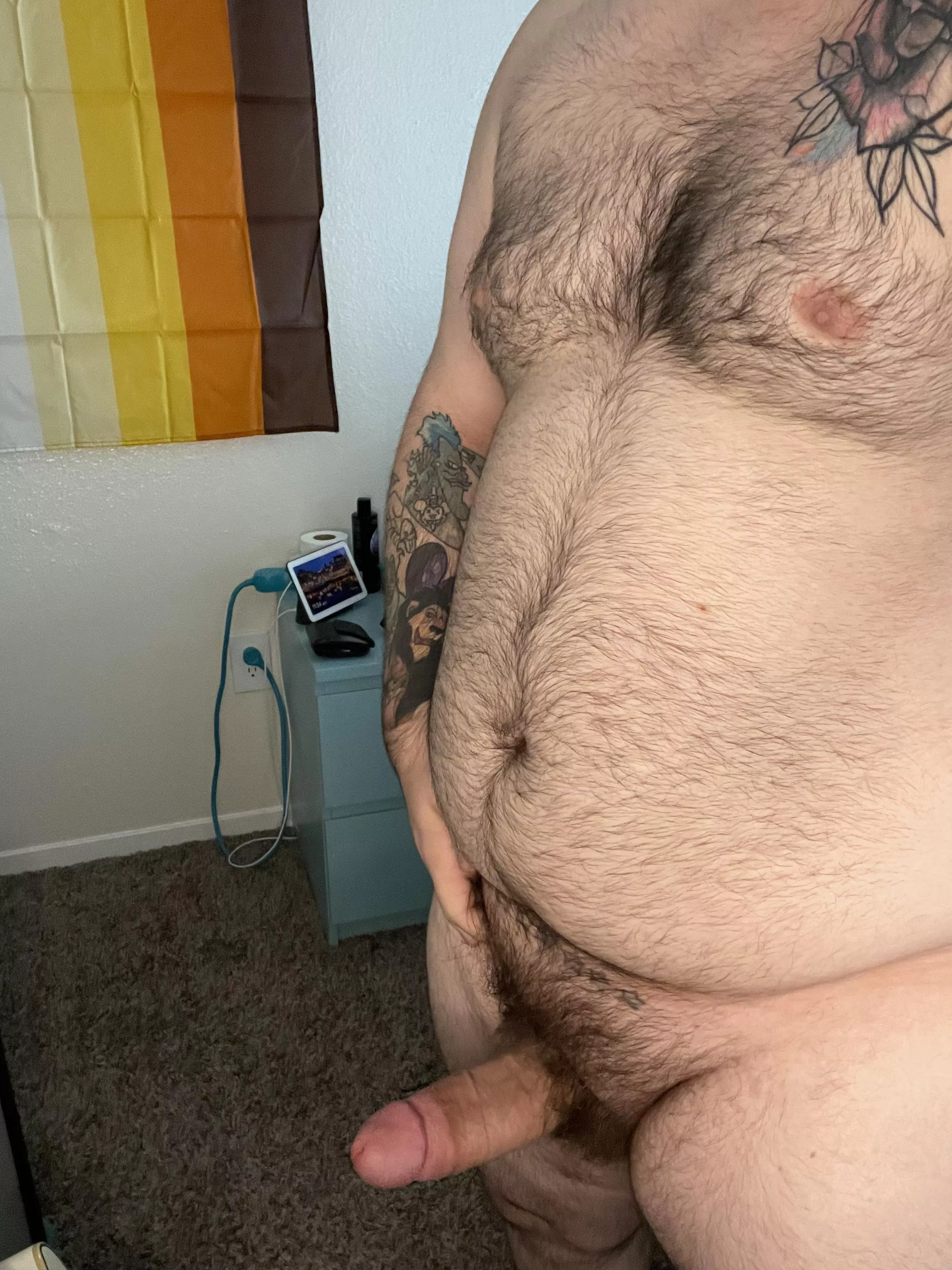 Happy tummy Tuesday add me on twitter and instagram justalostbear