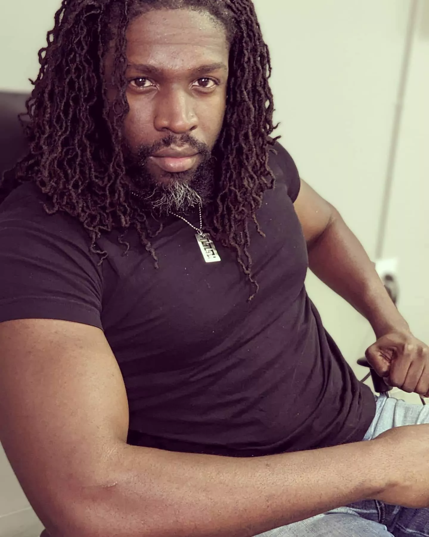 Have a great day bros! Celebrating 6 years of growing my locs this week!