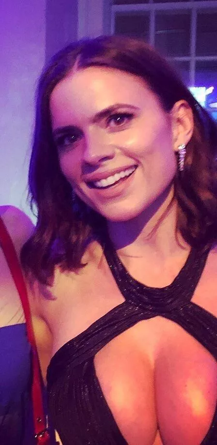 Hayley Atwell and her cleavage