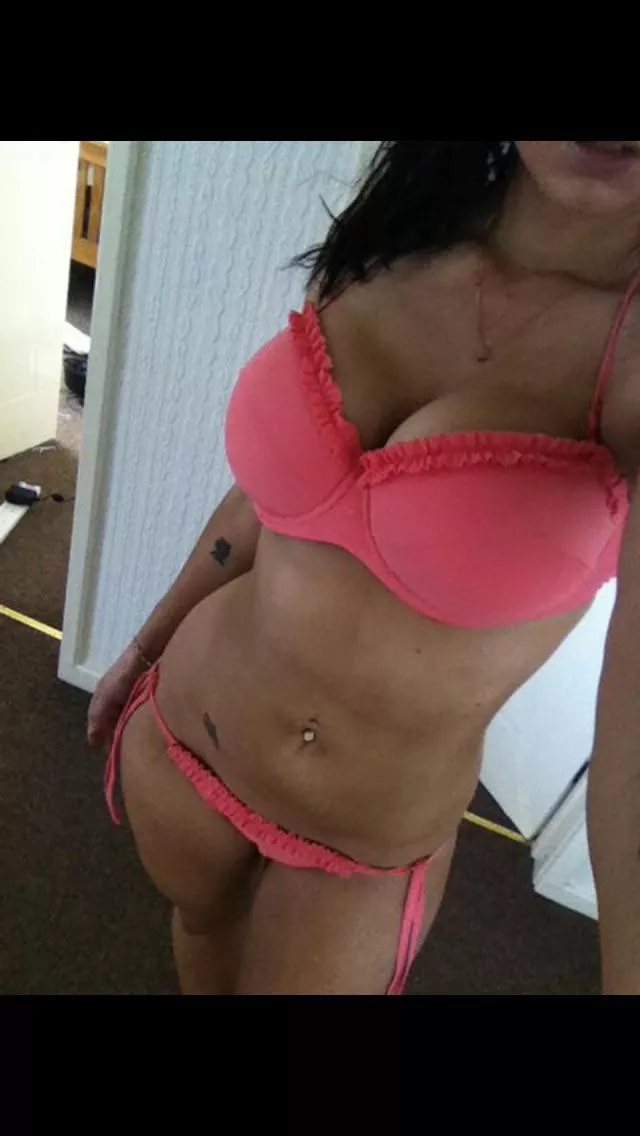 Hayley looking sexy in her coral bikini