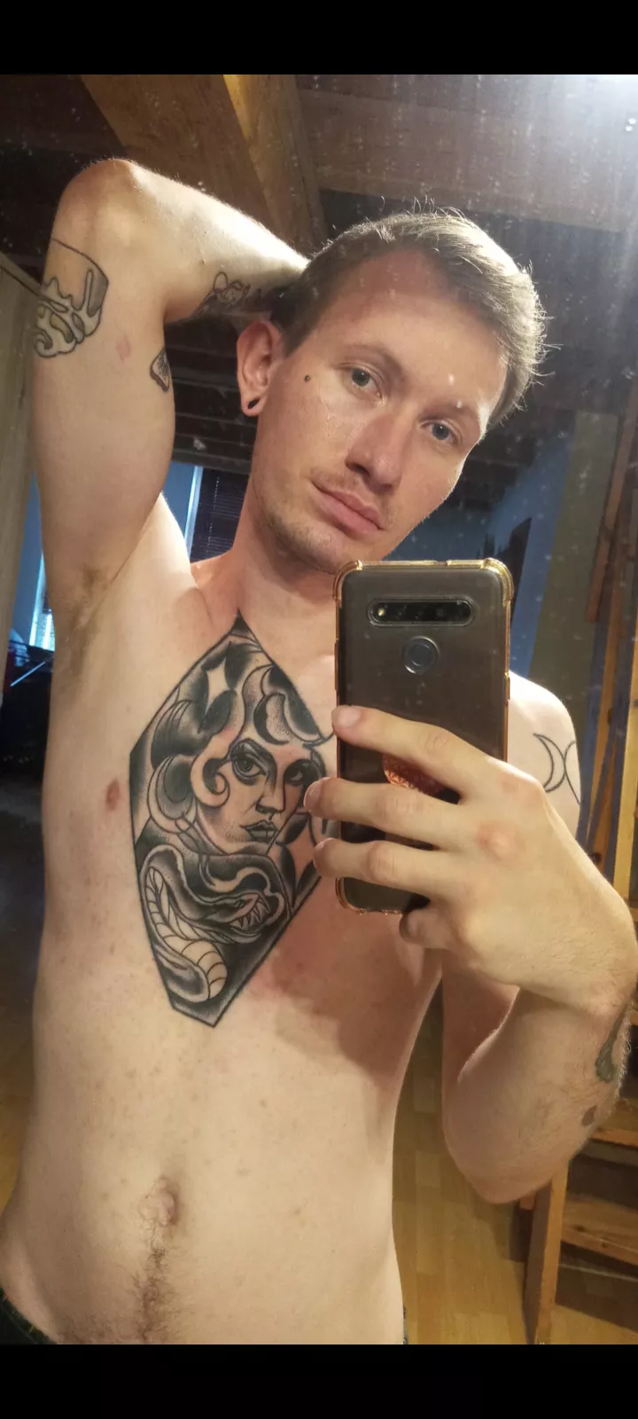 Healing up chest tattoo🔥🔥🤘what do you guys think?😉😉