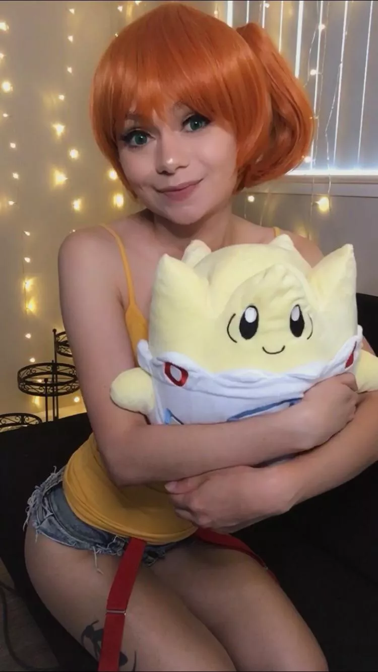 Hellohoebag as Misty