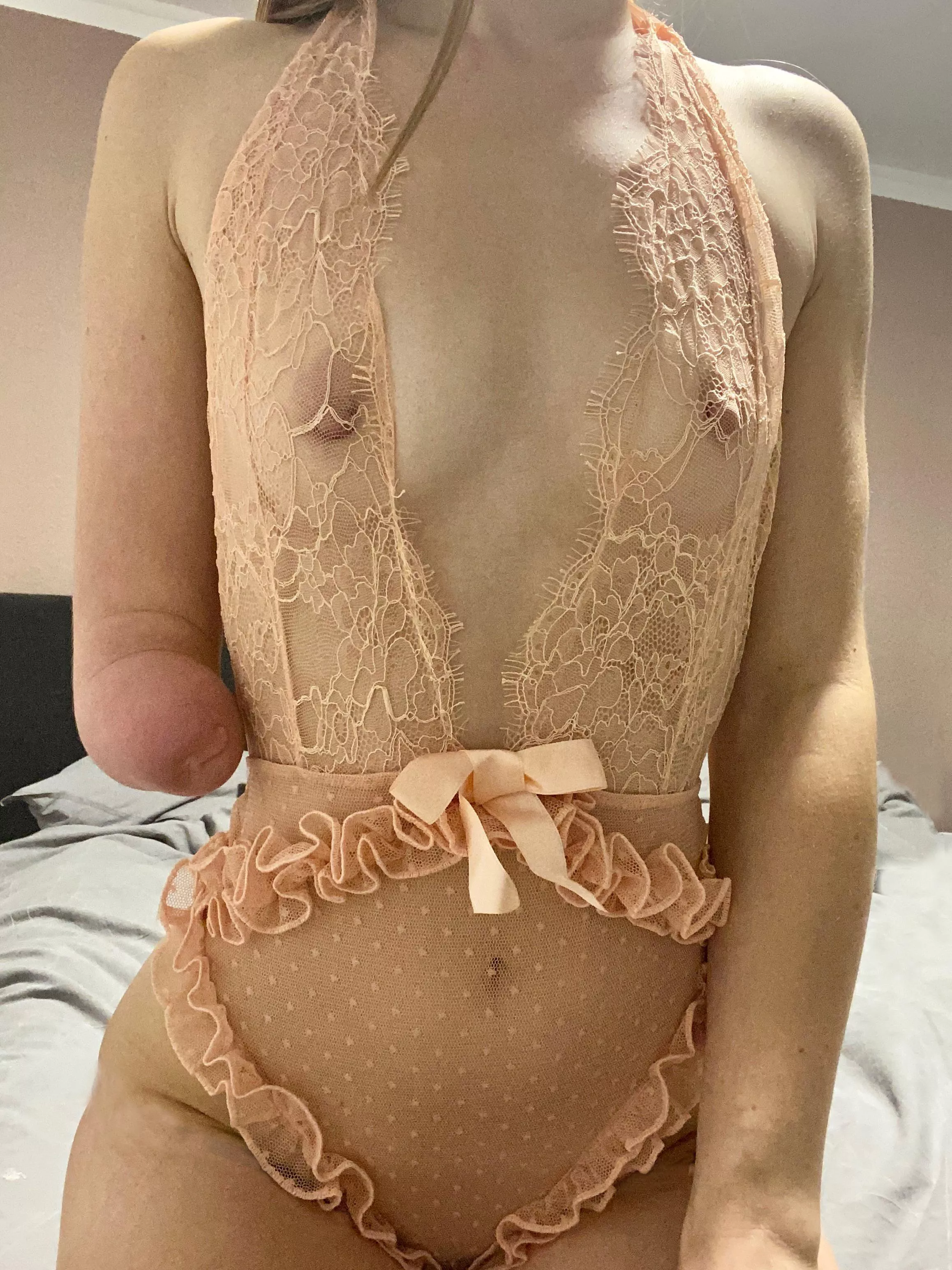 Hey, I’m Sofie🤍24🎀TOP 5,9 % Cum play with me on my💦FREE🔥OF Daily Content, Amputee, Dick Raiting😈