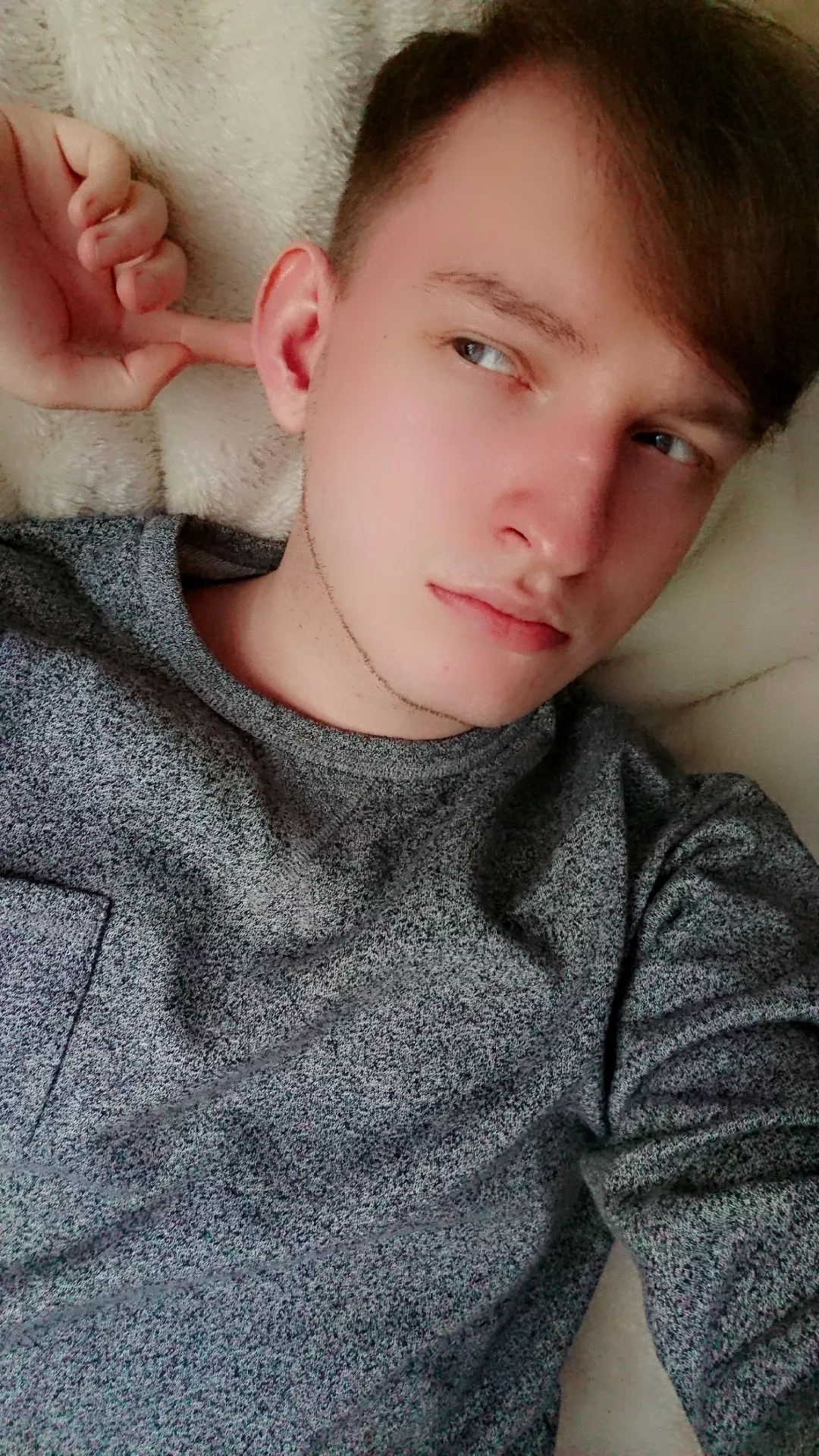 Hi! I am looking for a fellow dead by daylight players to play with. I am still a newbie 'cause I have only 162 hours in this game so please be nice to me ðŸ™ˆ Only love and positivity here! (Fellow polish gaymers to the front) Feel free to DM me âœŒðŸ