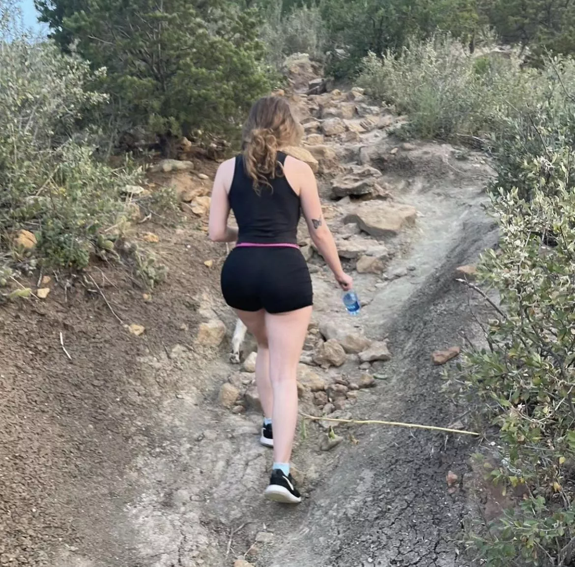 Hiking does the body good! 💚