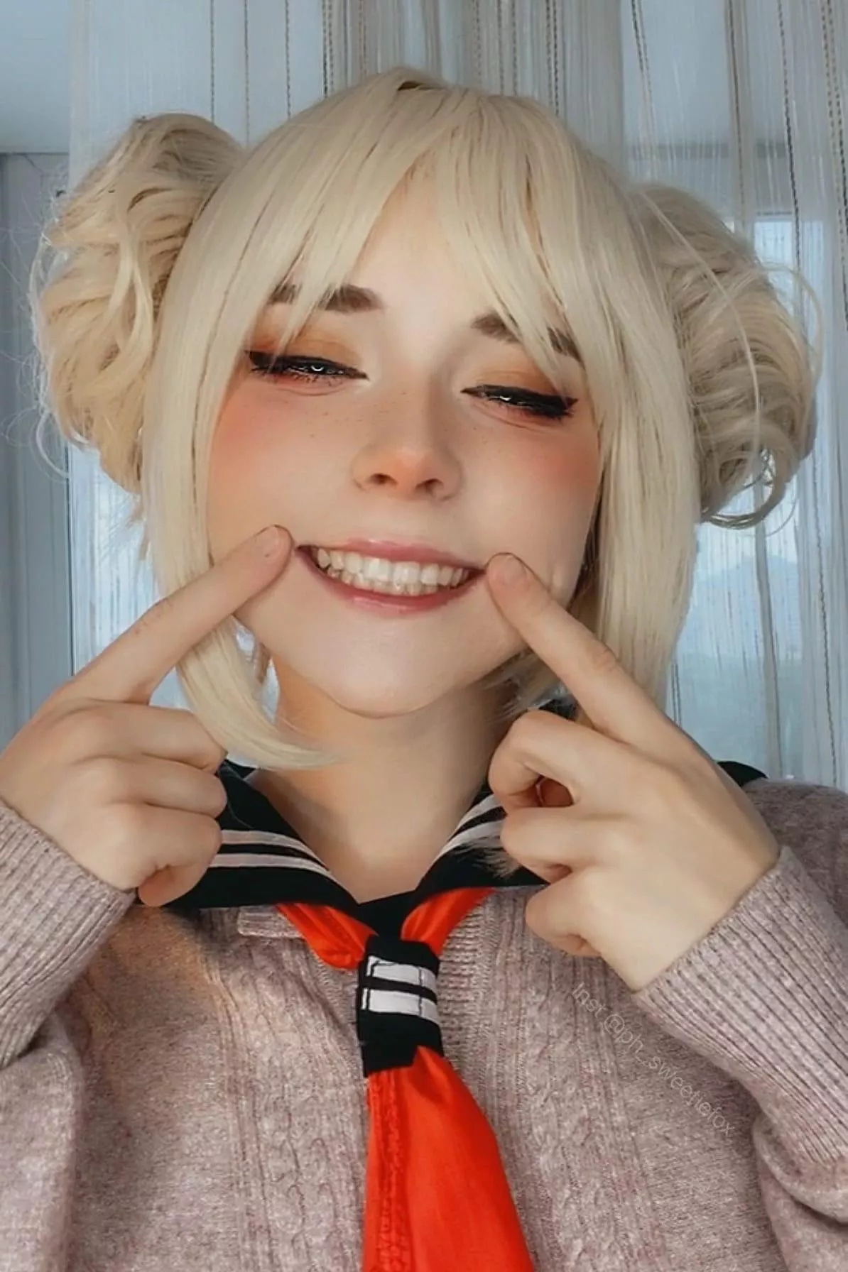 Himiko Toga by SweetieFox