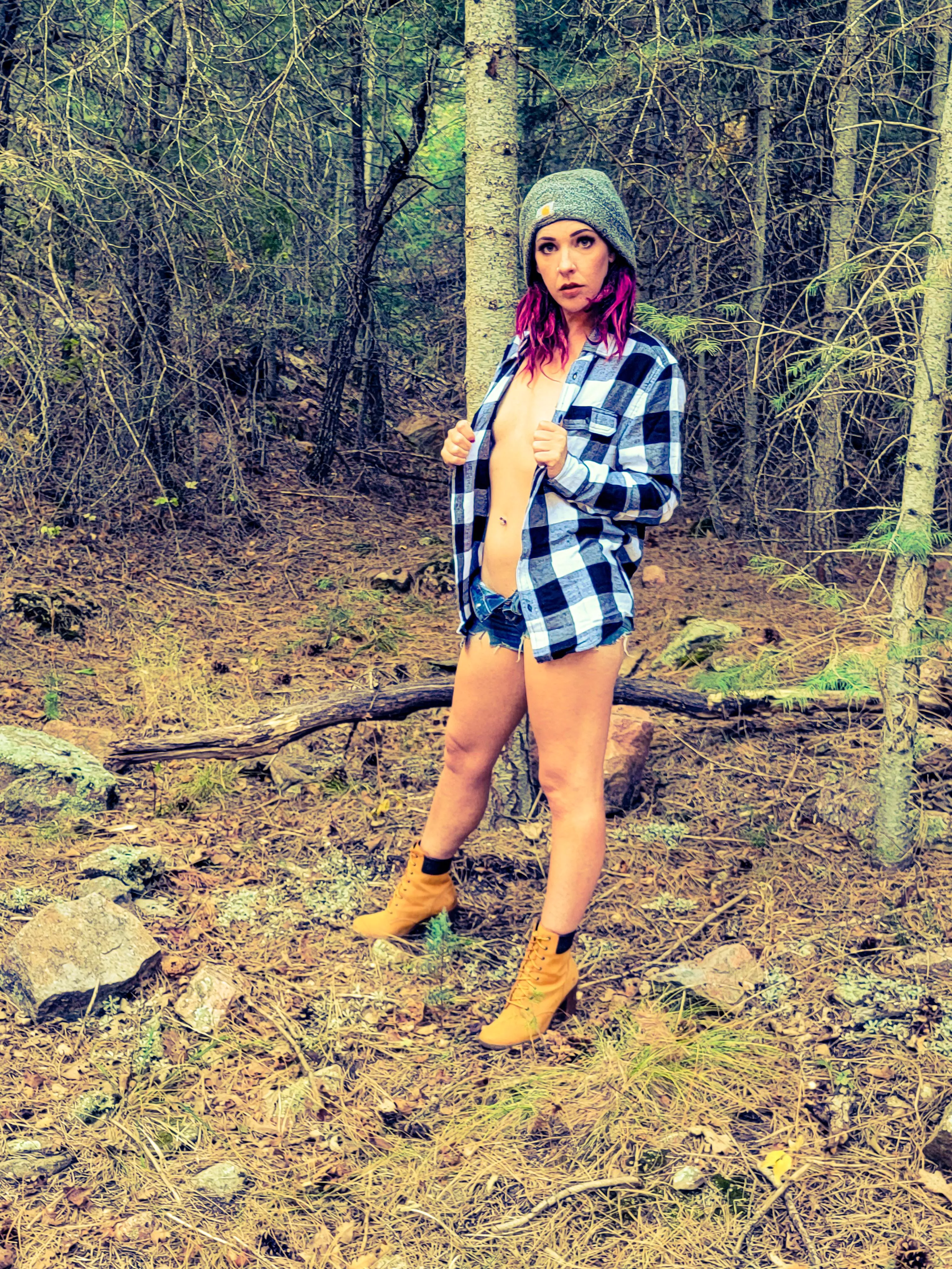 Hippie chicks belong in the woods