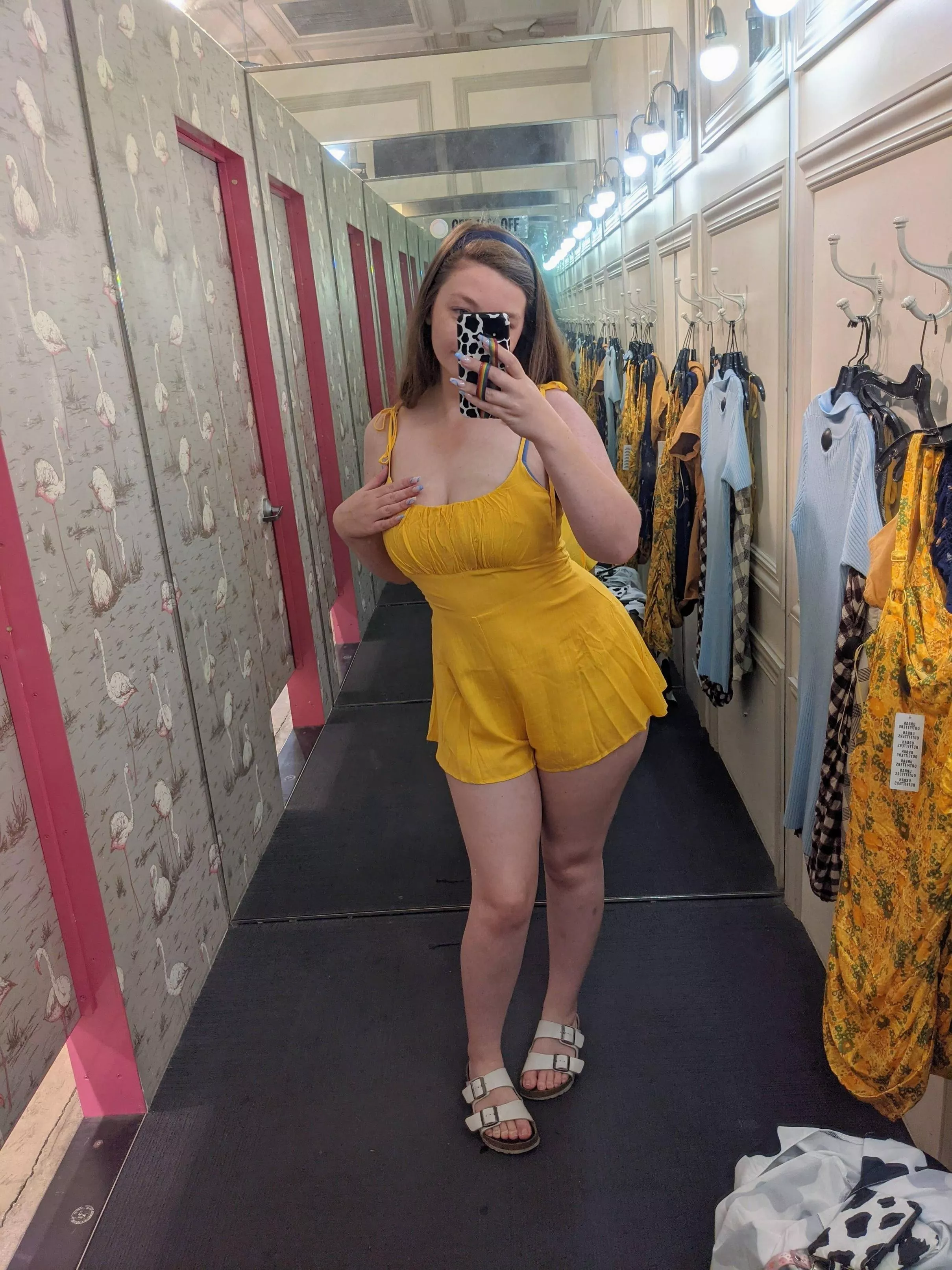 hope you like yellow cuz I'm loving it (f)