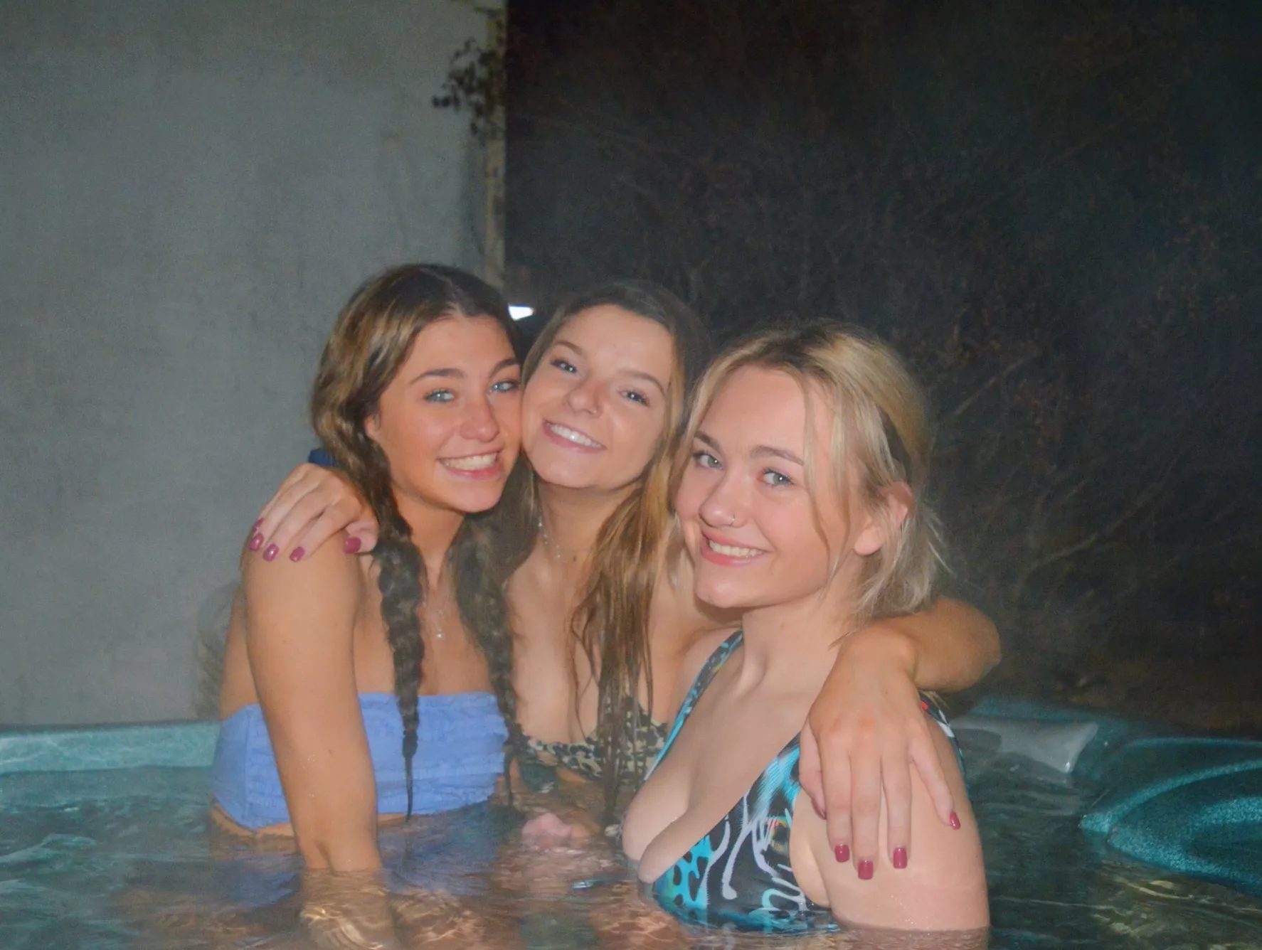 Hot tub hotties