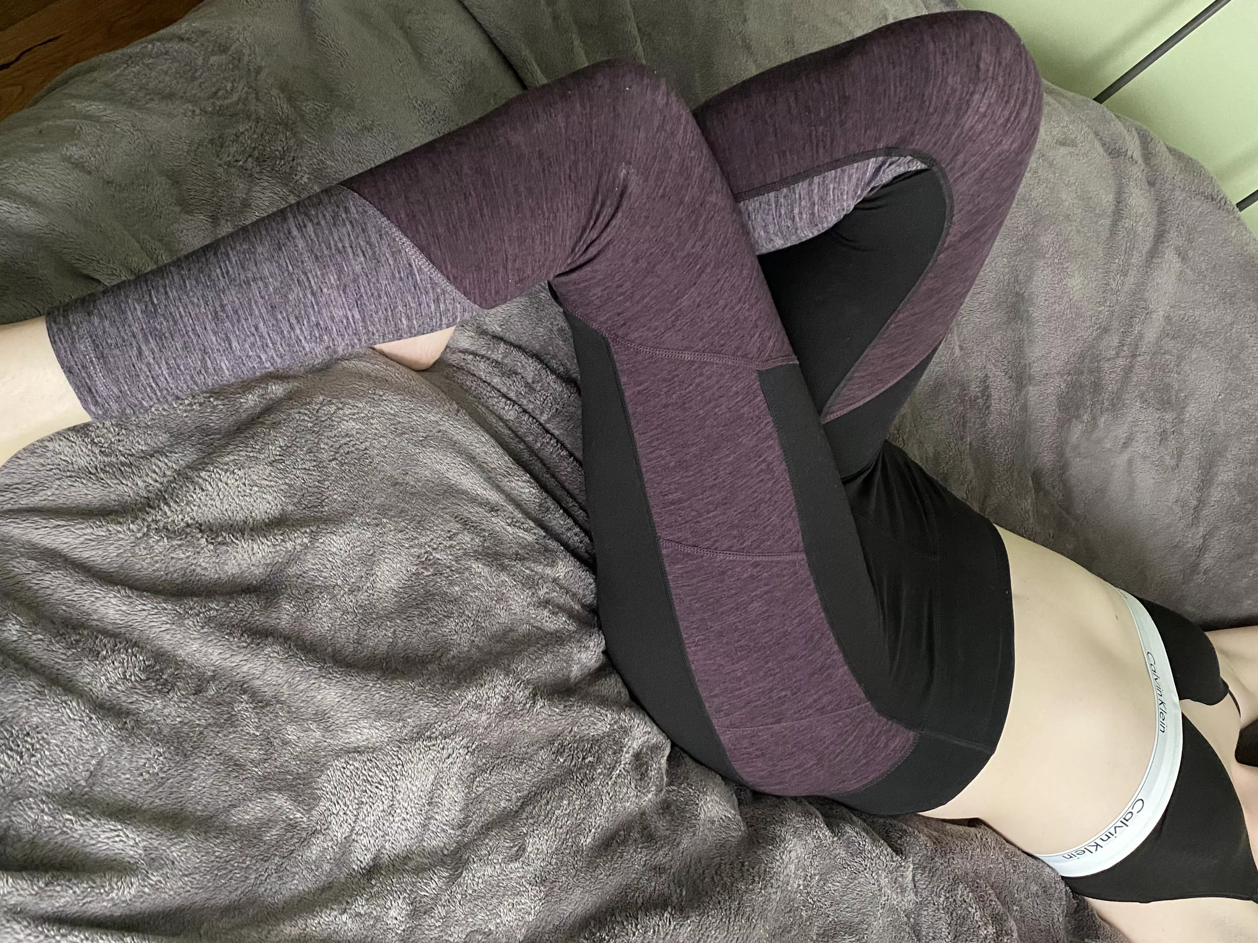 How do I look in these new per[f]ormance leggings?