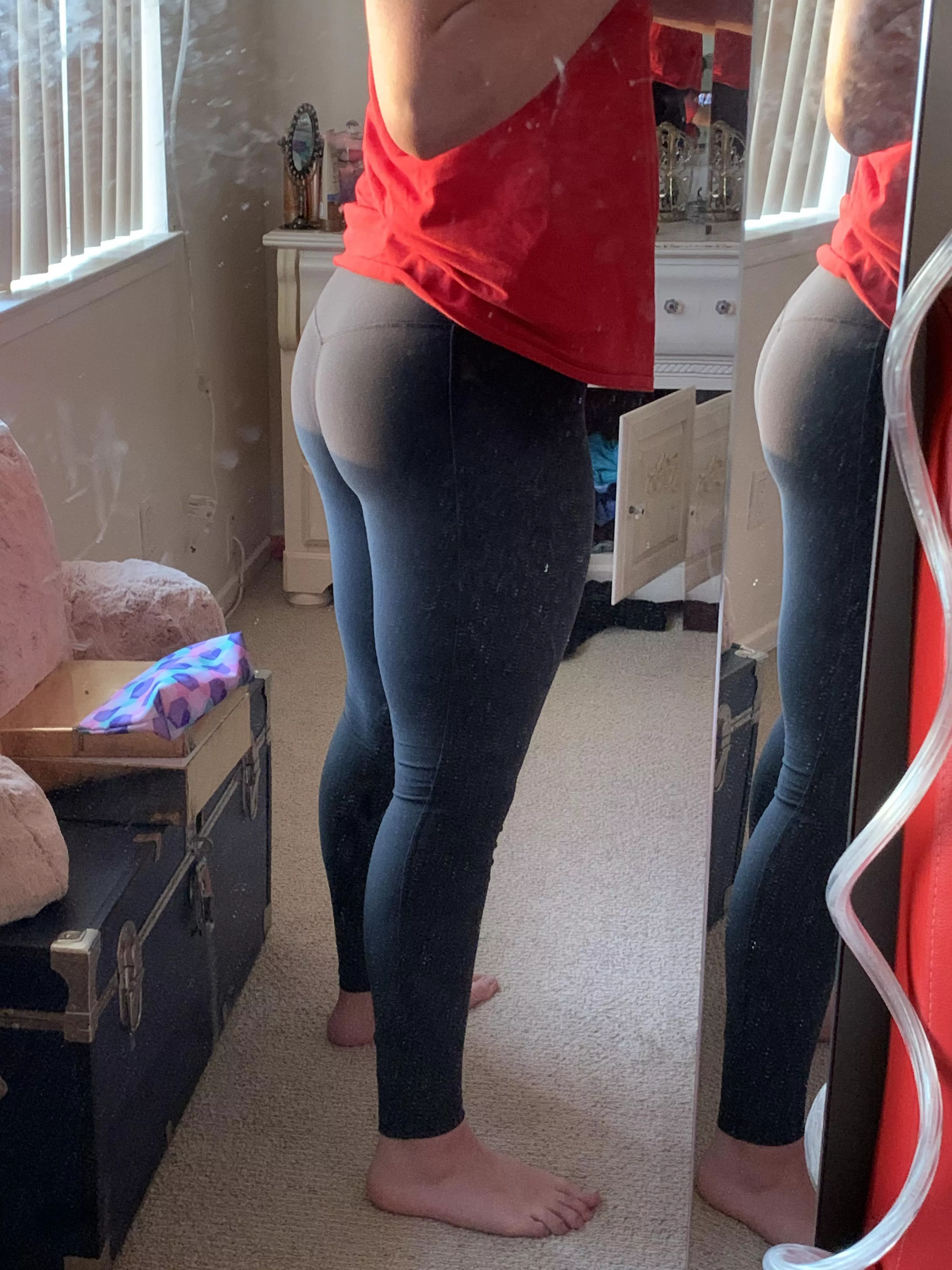 How does my ass look in my new pair of leggings?