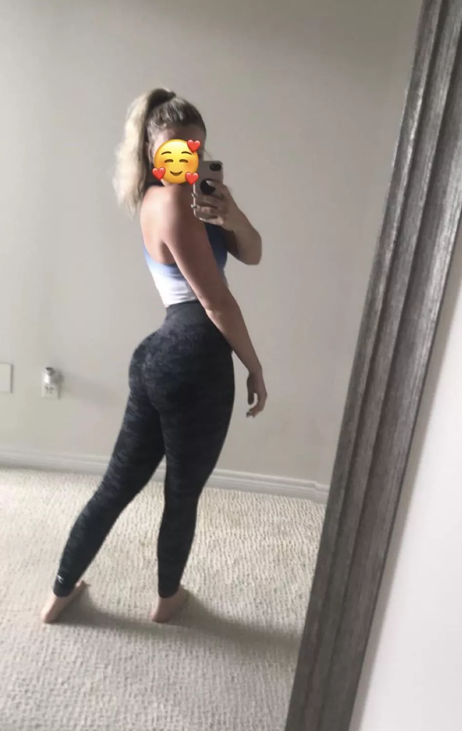 How does my booty look? ðŸ‘